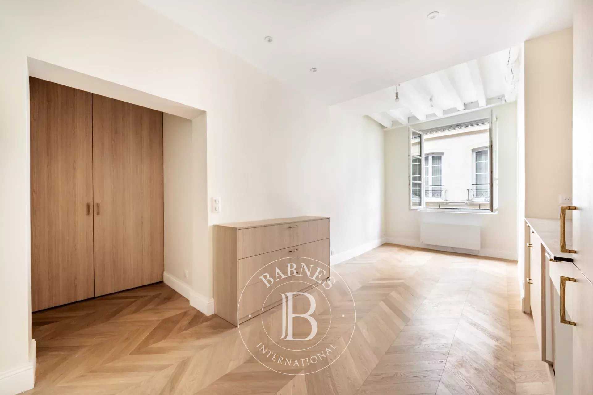 Apartment Paris 75003  -  ref 85842354 (picture 3)