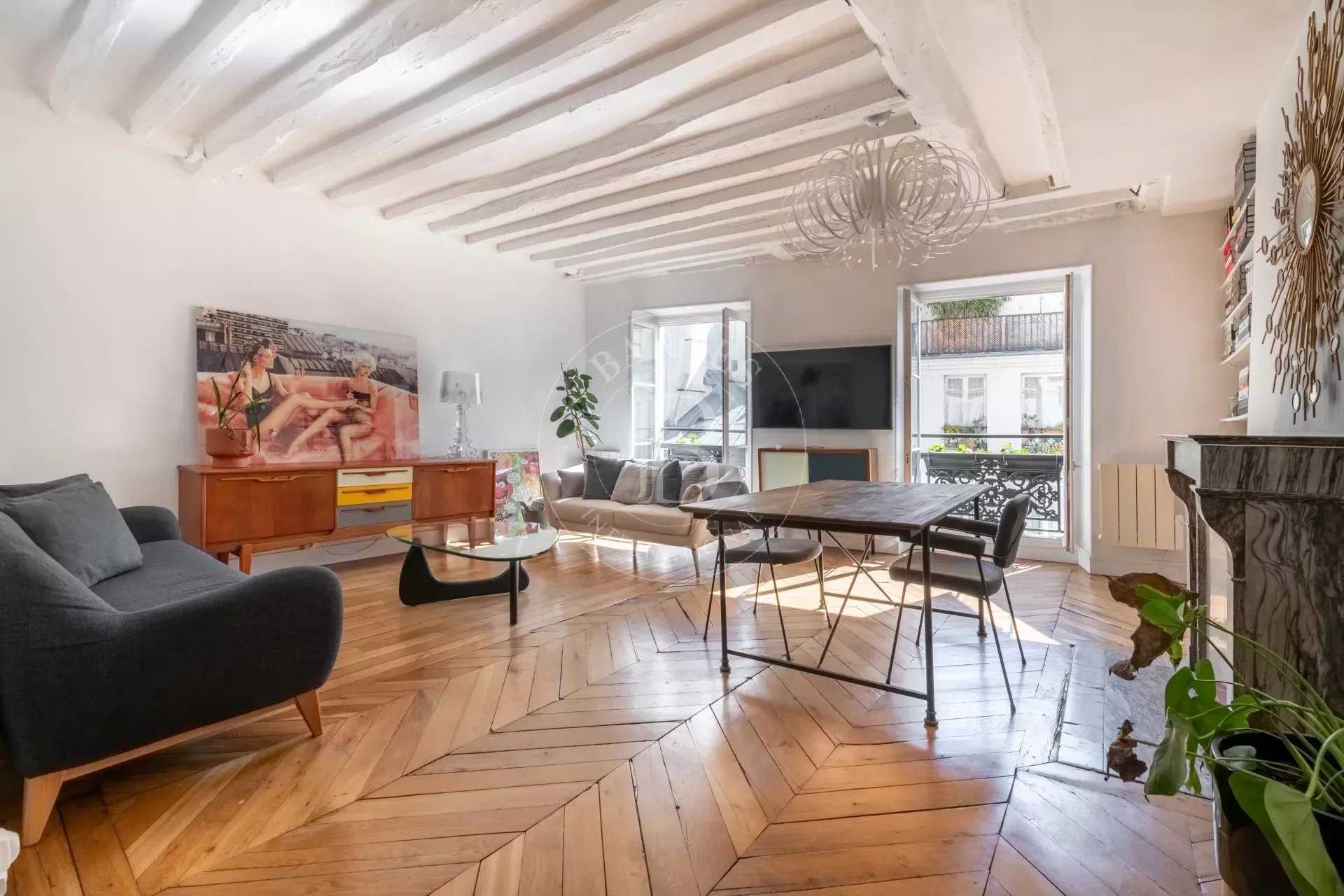 Paris  - Appartement 2 Pièces, 1 Chambre
