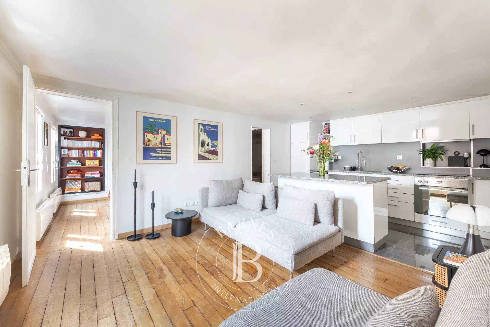 Apartment Paris 75003  -  ref 84615257 (picture 1)