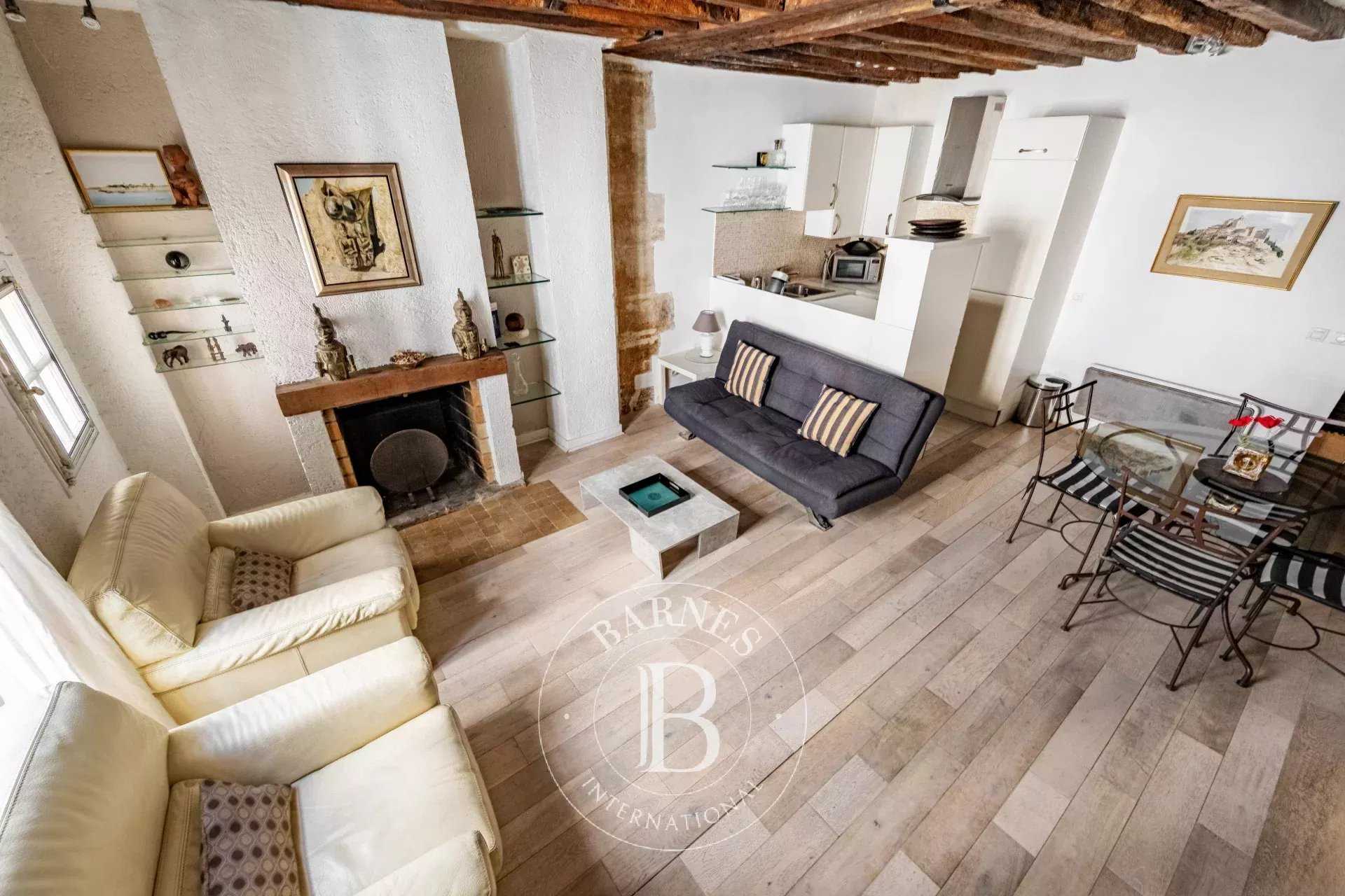 Apartment Paris 75004  -  ref 85993781 (picture 1)