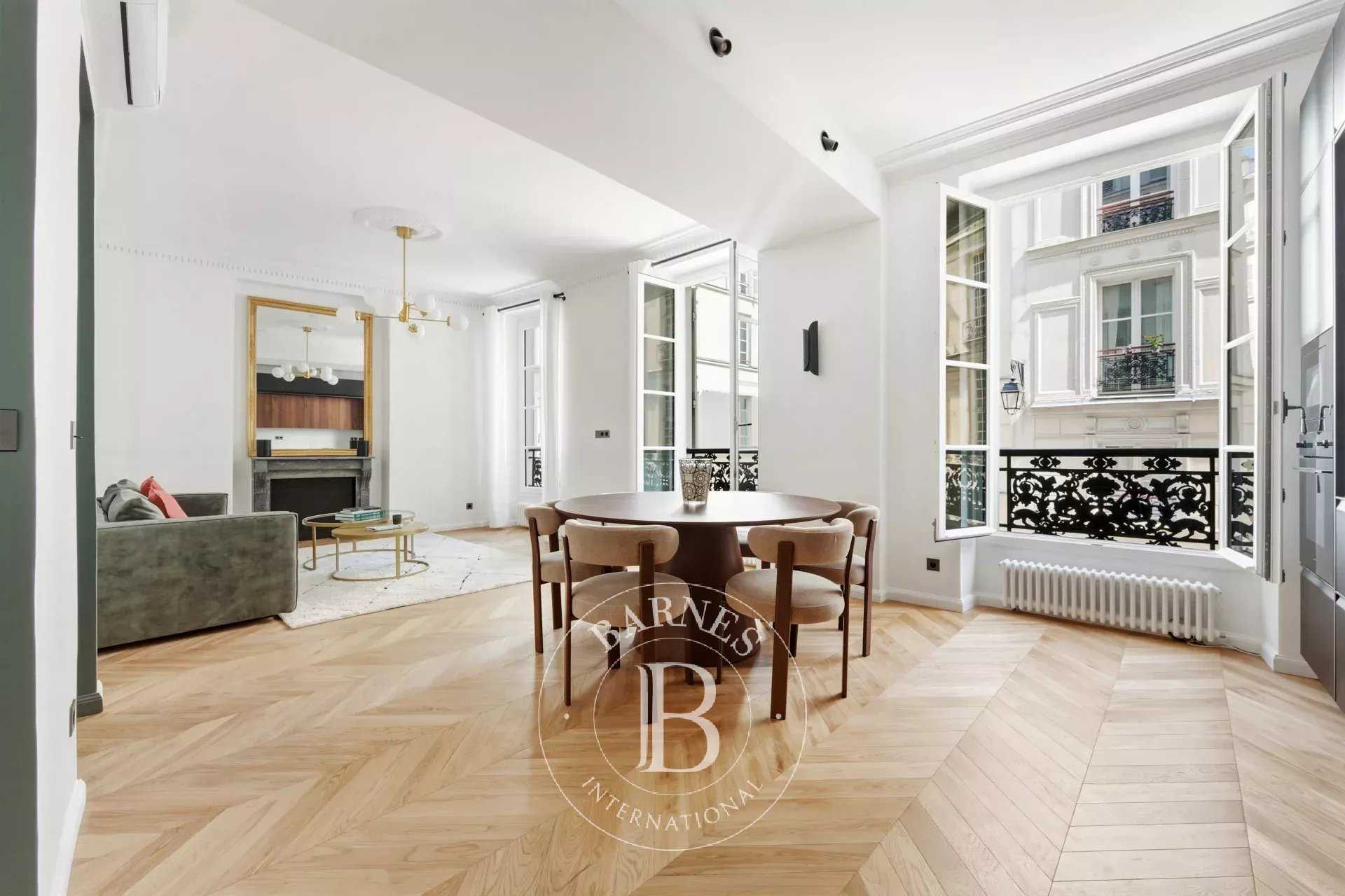 Paris  - Appartement 4 Pi&egrave;ces 2 Chambres