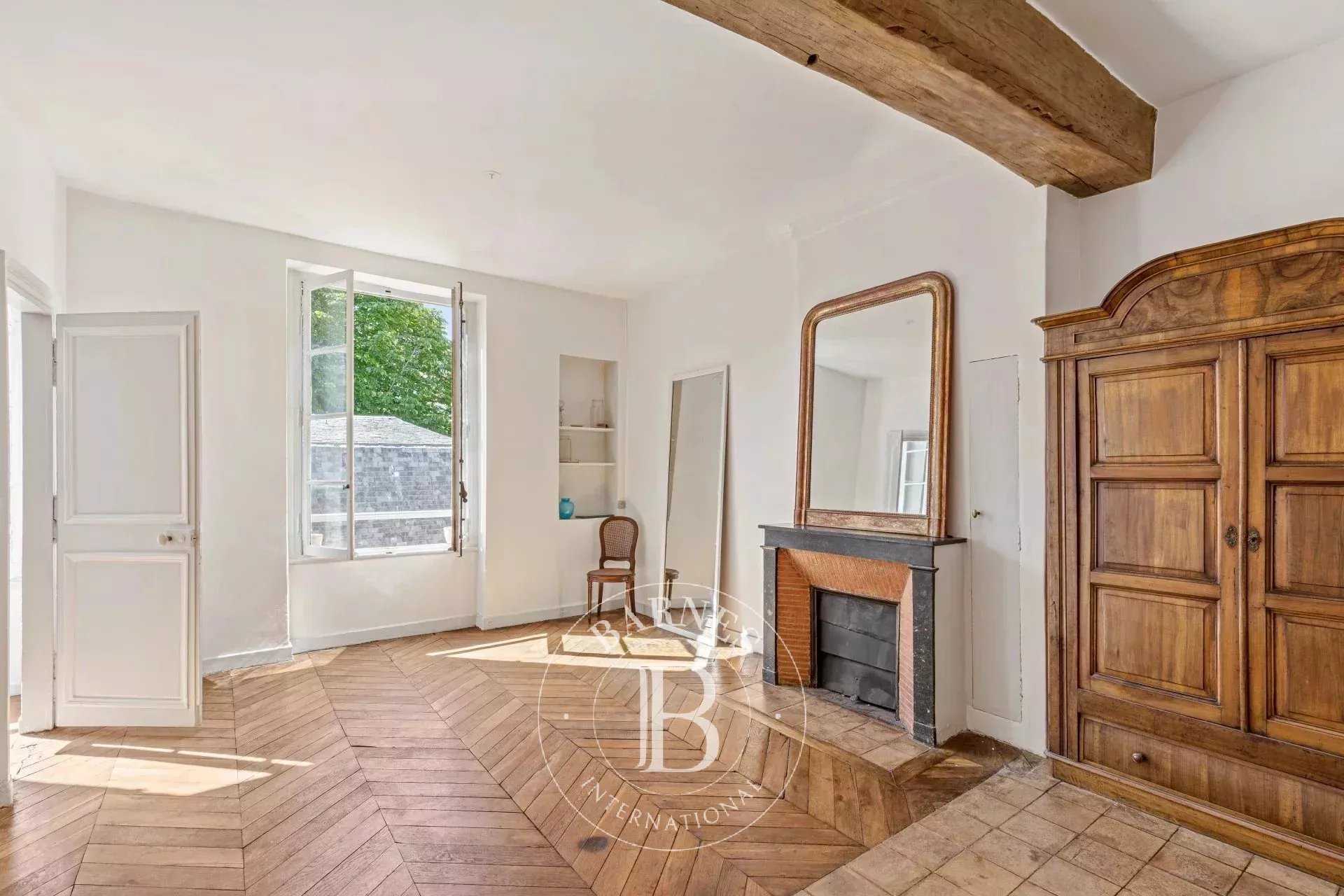 Piso Paris 75004  -  ref 86620594 (picture 1)