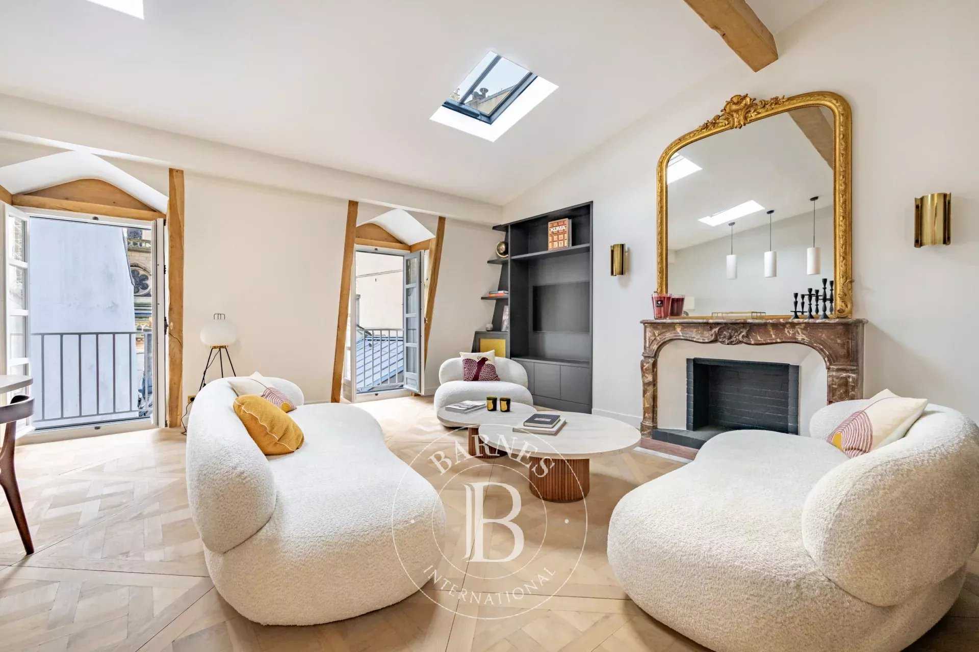 Apartment Paris 75004  -  ref 85702628 (picture 2)