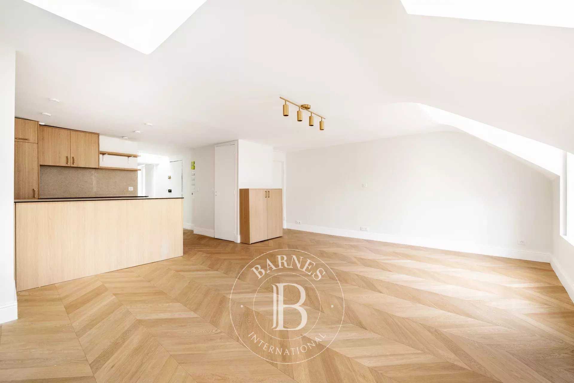 Appartement Paris 75003  -  ref 85842374 (picture 2)