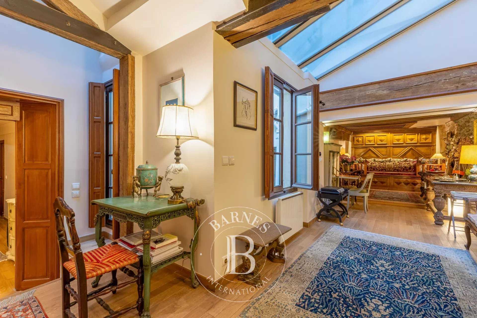 Apartment Paris 75004  -  ref 86045520 (picture 1)
