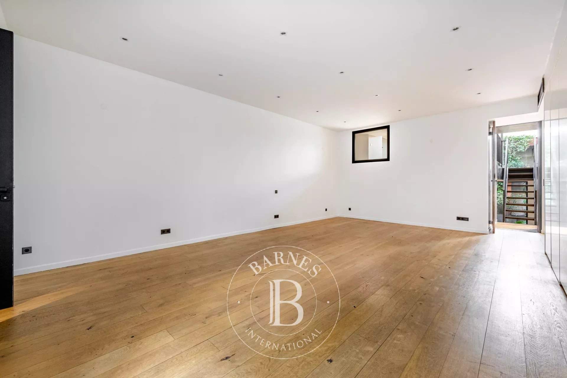 Paris  - Apartment 3 Bedrooms - picture 13