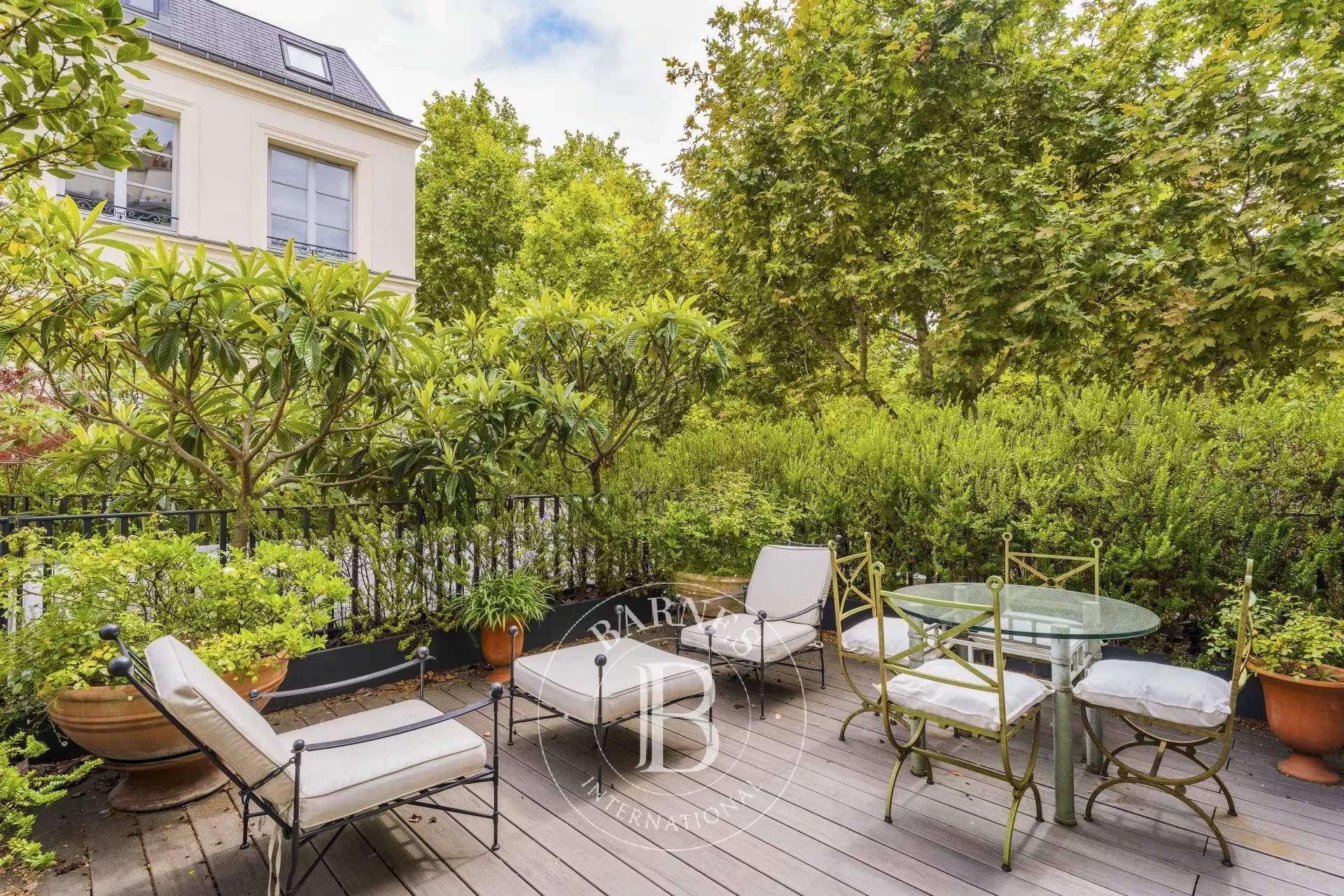 Paris  - Apartment 2 Bedrooms - picture 2
