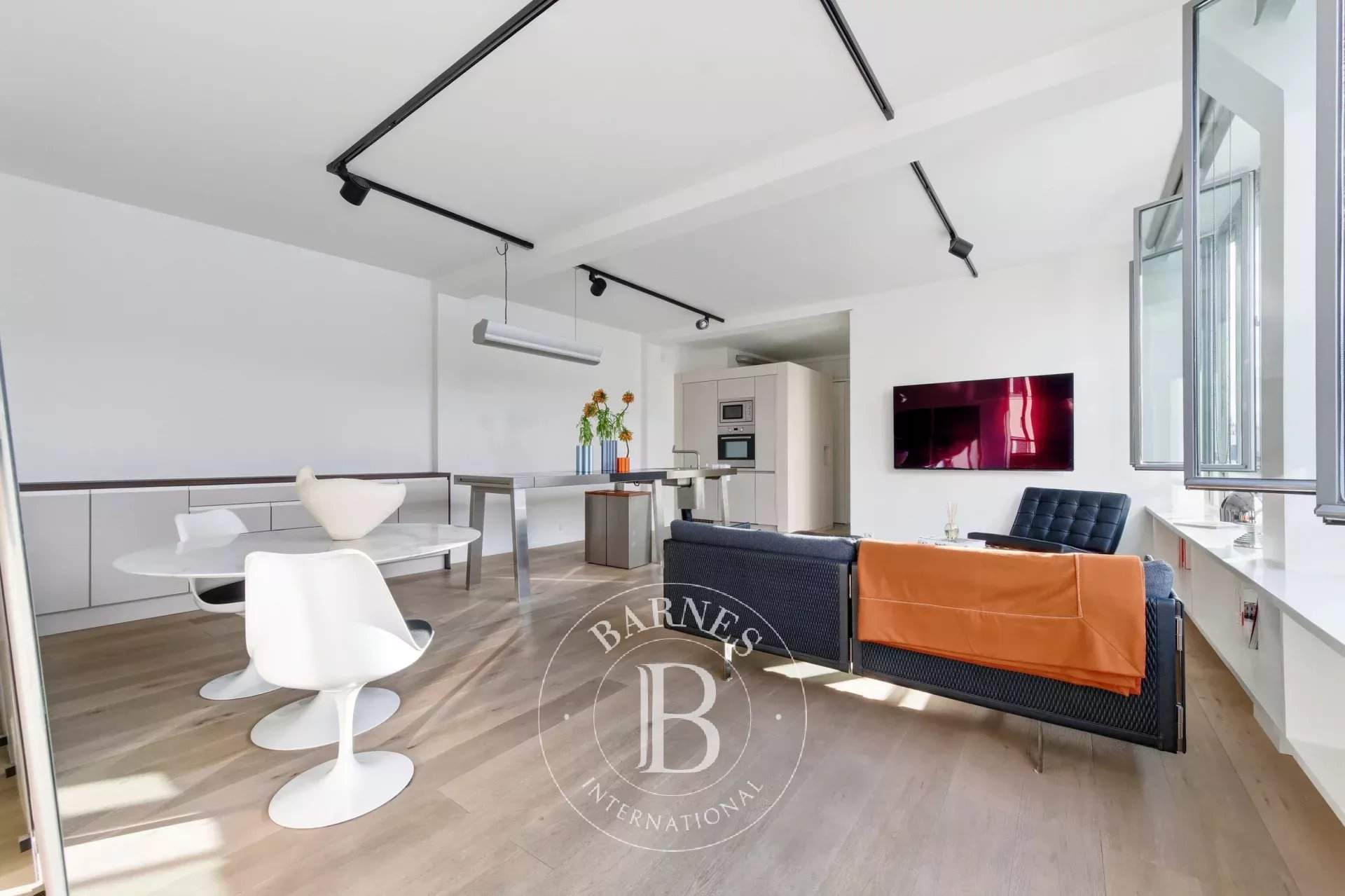 Paris  - Appartement 3 Pi&egrave;ces 2 Chambres - picture 3