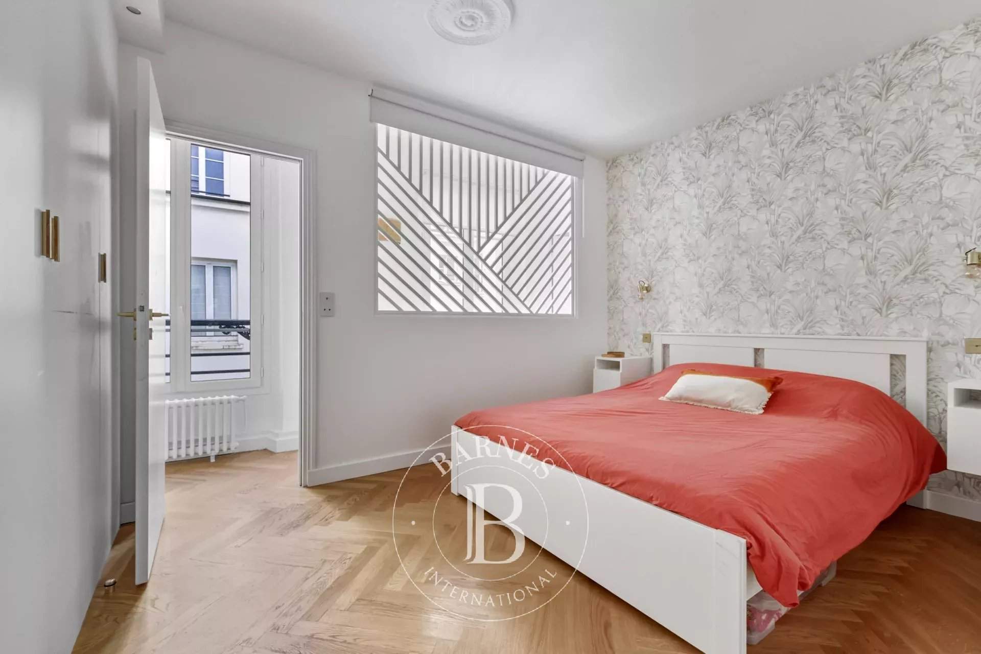 Paris  - Apartment 3 Bedrooms - picture 12