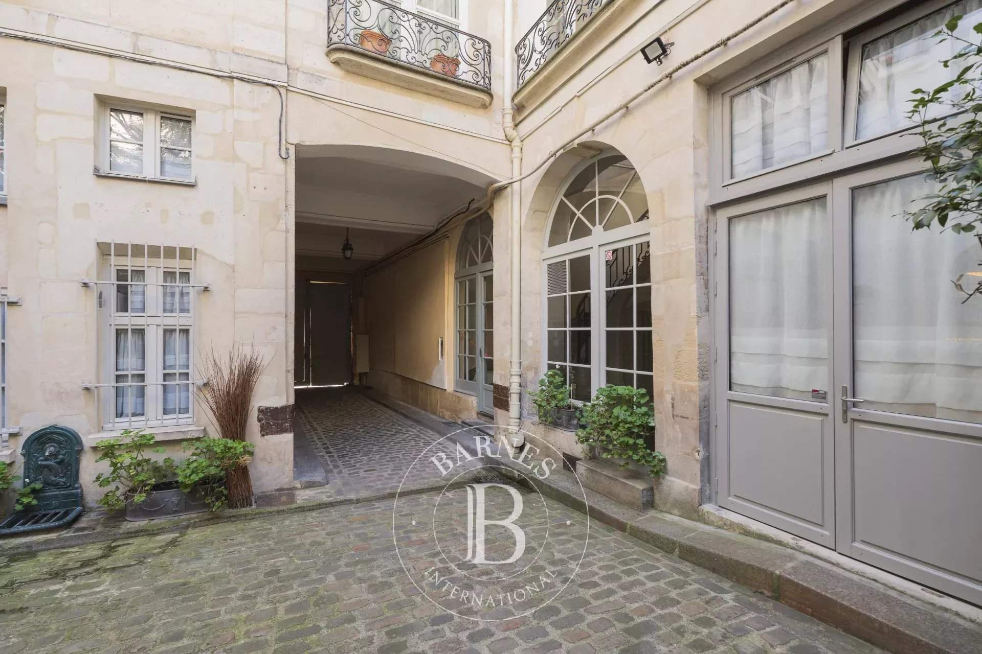 Paris  - Appartement 1 Pièce, 1 Chambre - picture 11