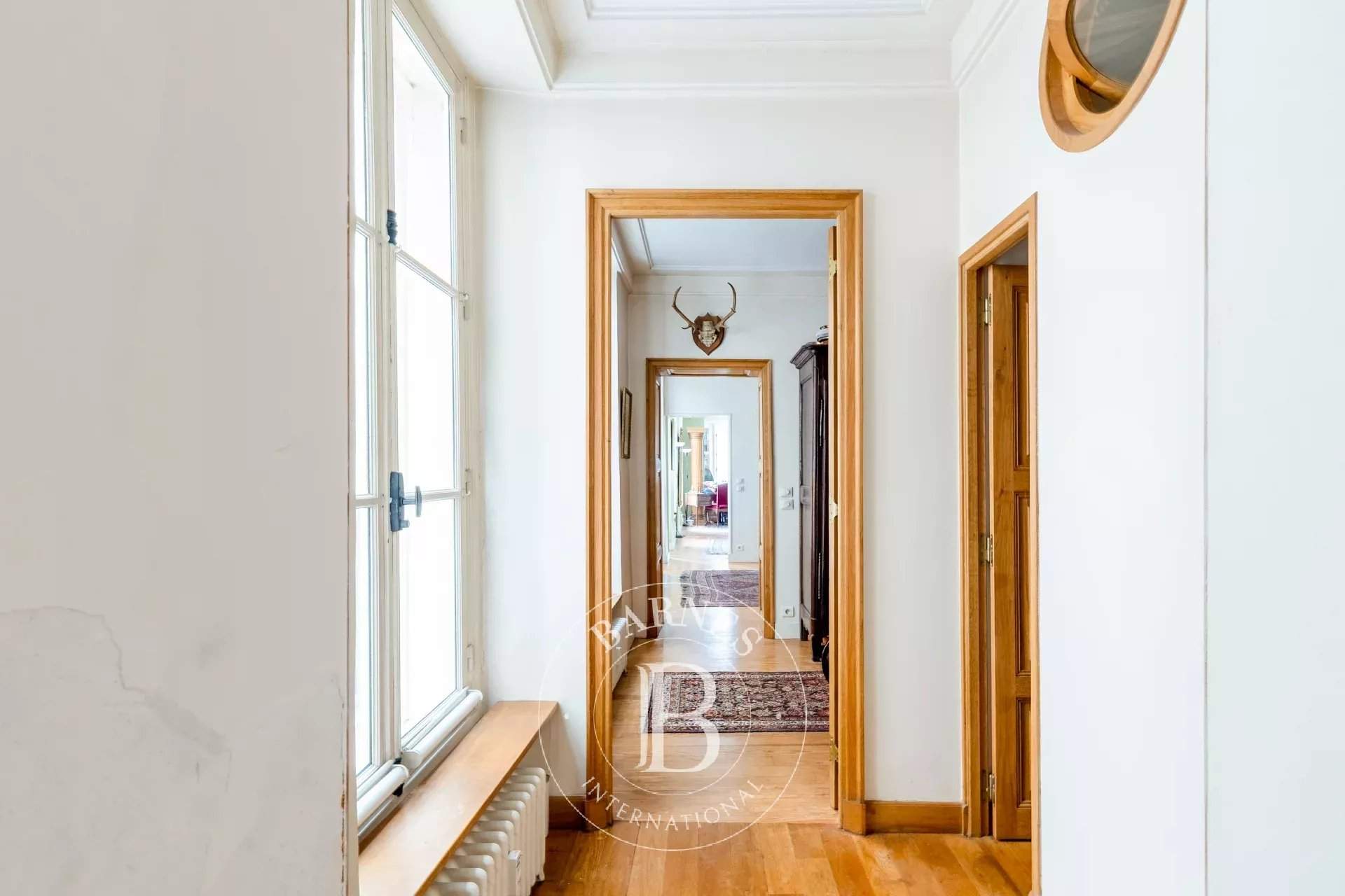 Paris  - Apartment 3 Bedrooms - picture 11