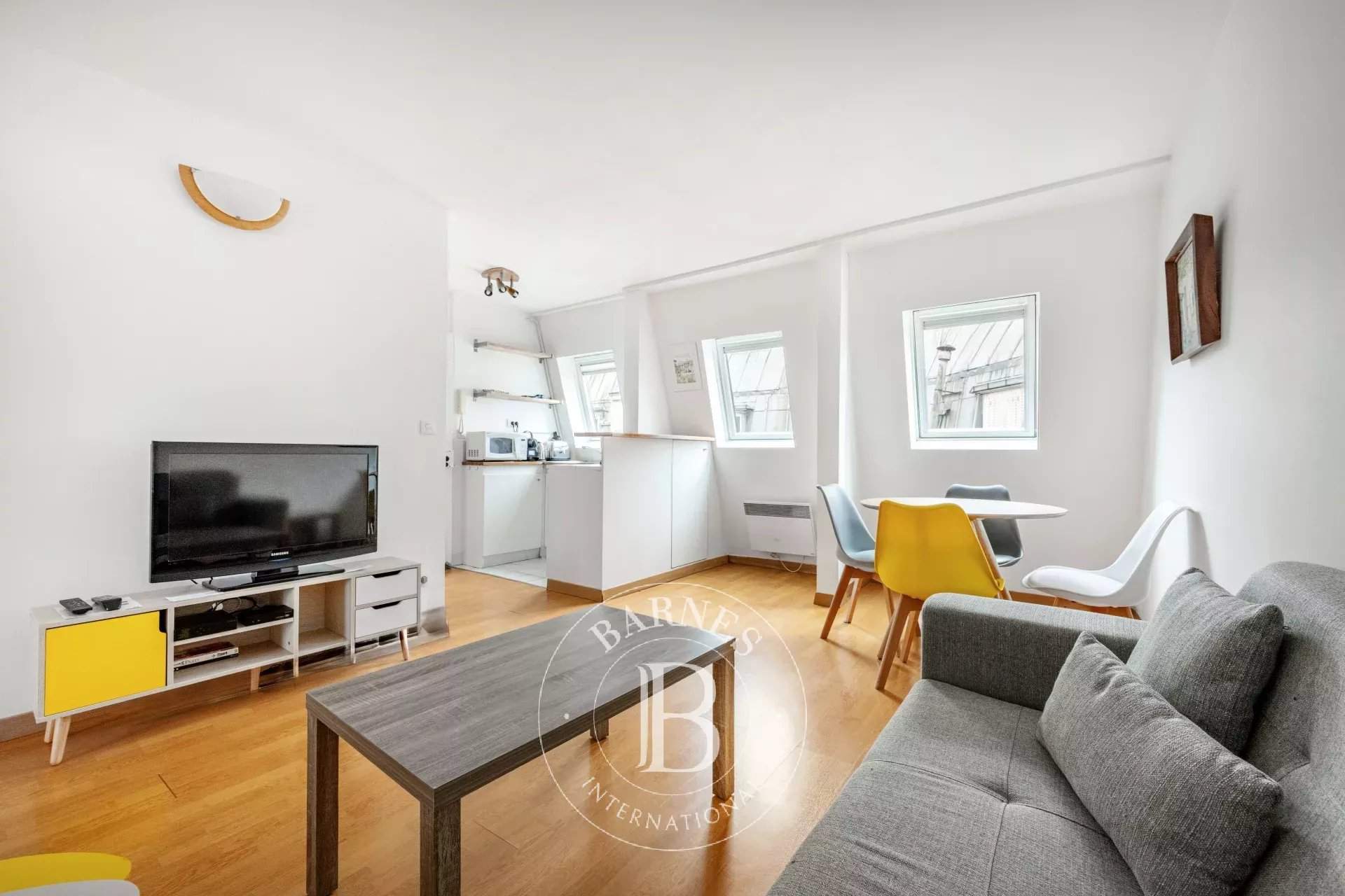 Paris  - Apartment 2 Bedrooms - picture 9