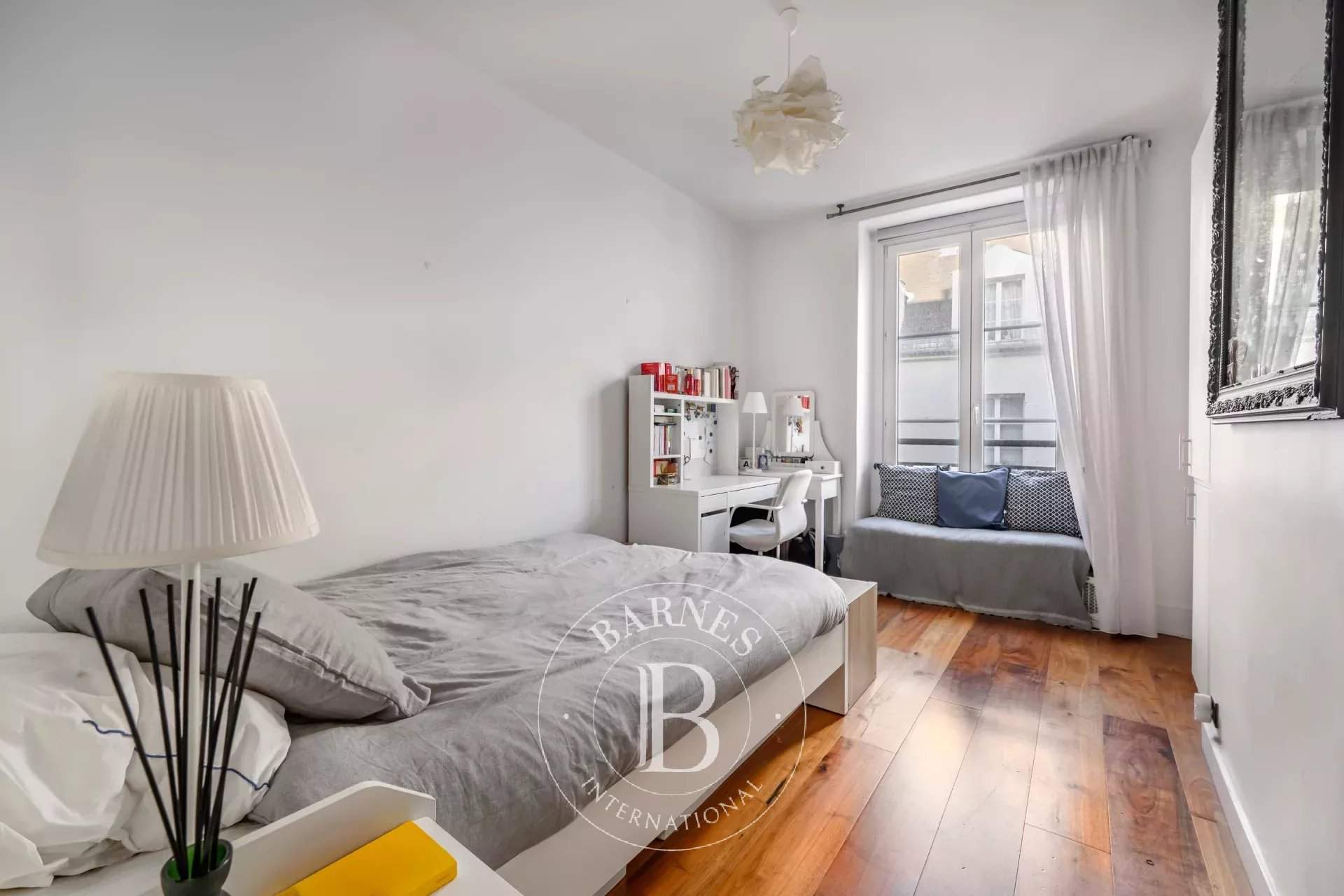 Paris  - Apartment 4 Bedrooms - picture 18