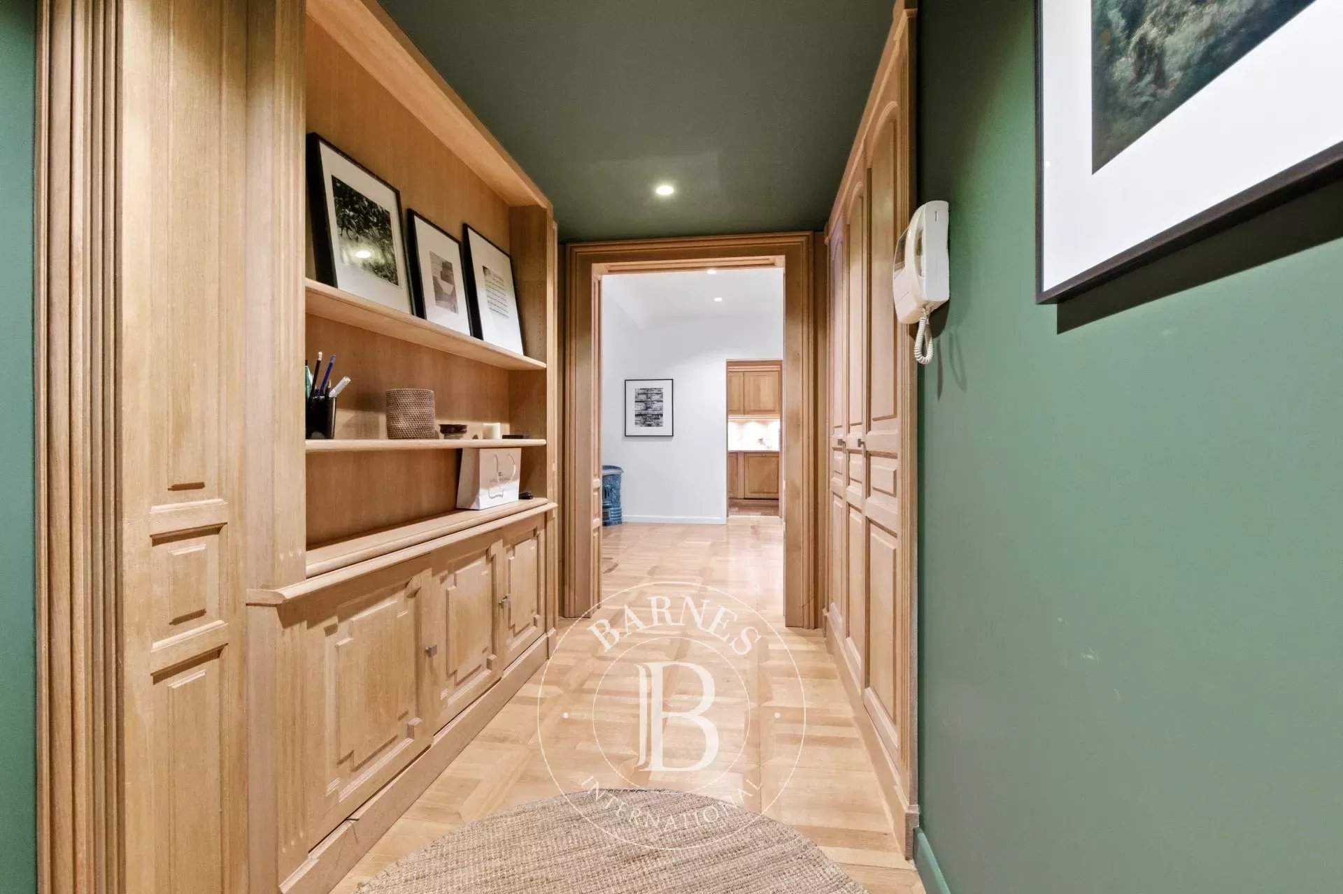 Paris  - Apartment 2 Bedrooms - picture 9