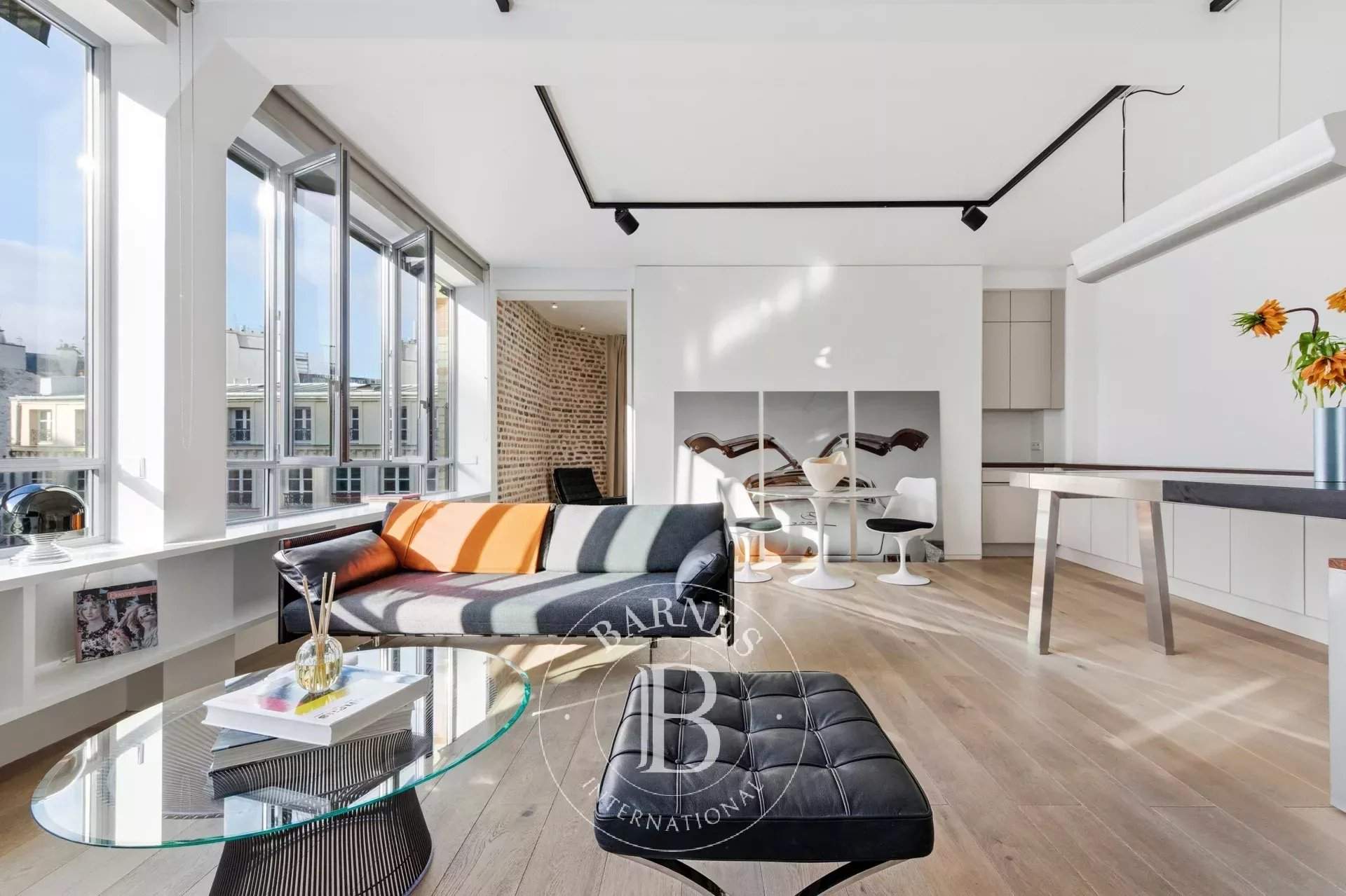 Paris  - Appartement 3 Pi&egrave;ces 2 Chambres - picture 1