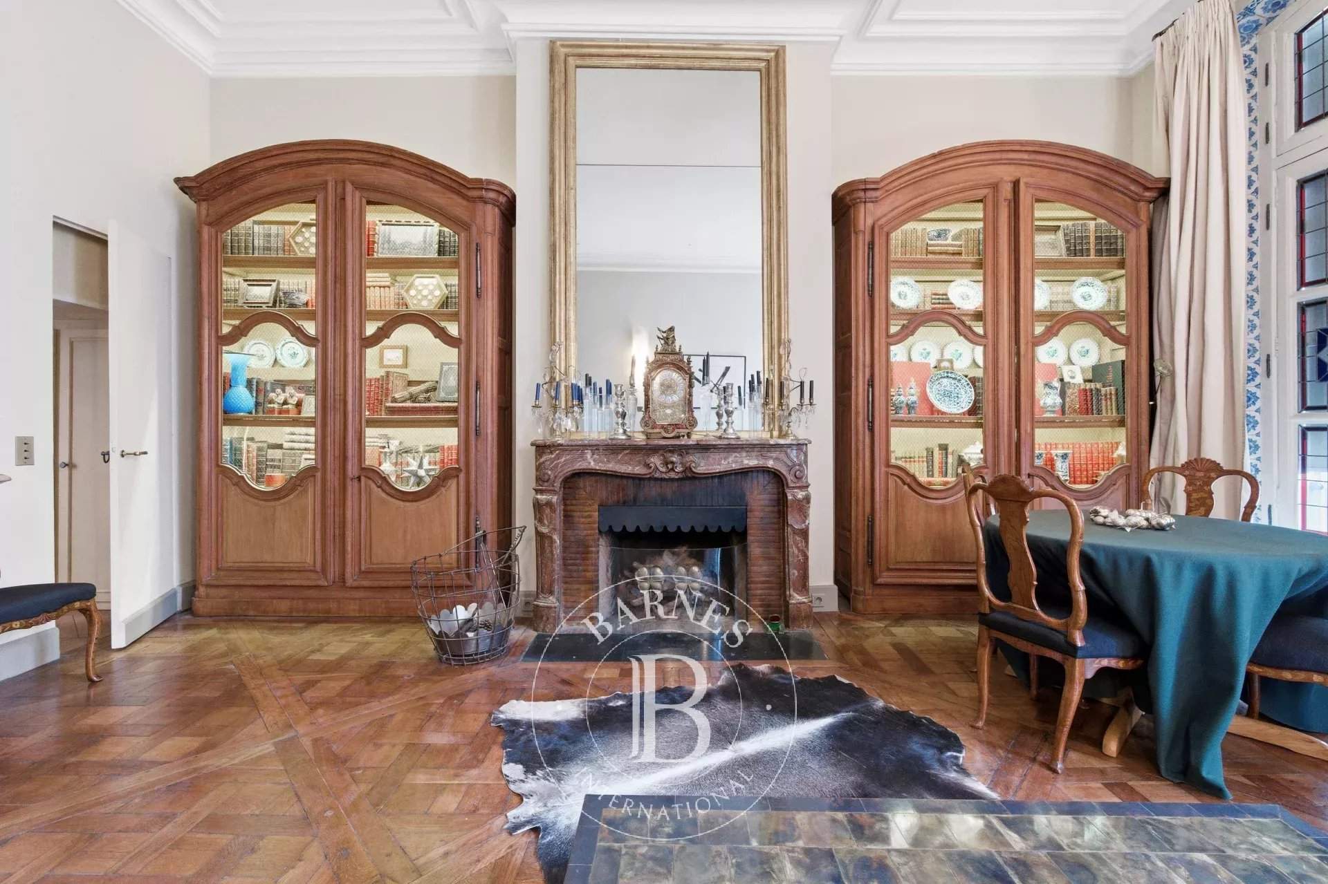 Paris  - Apartment 6 Bedrooms - picture 2