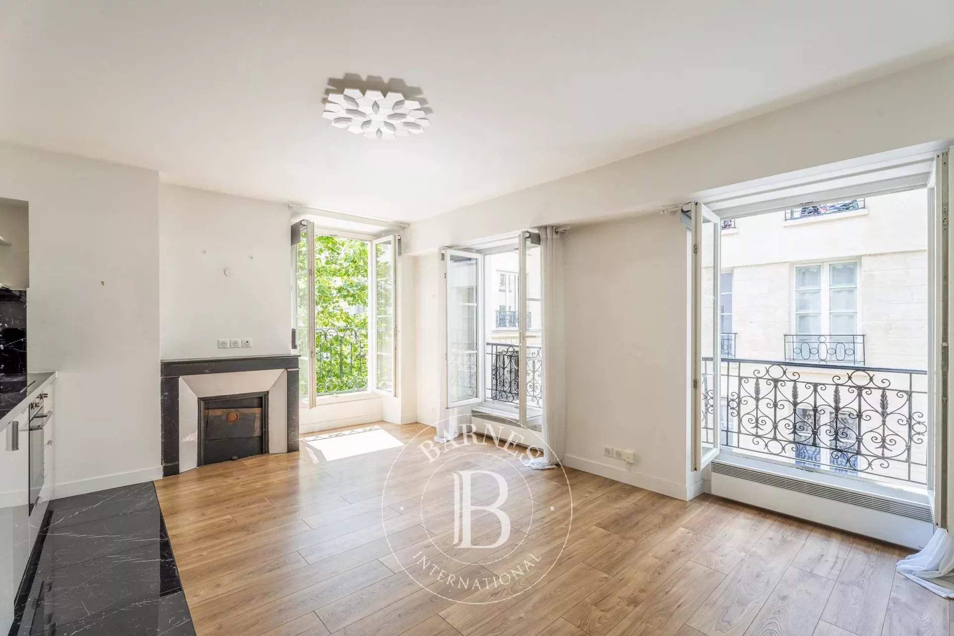 Paris  - Apartment 1 Bedroom - picture 1