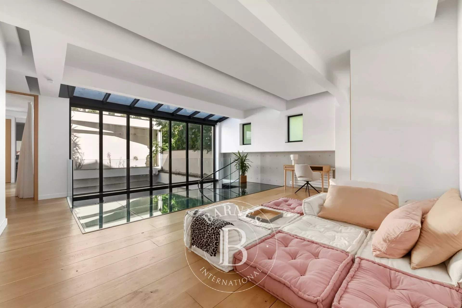 Paris  - Appartement 6 Pi&egrave;ces 3 Chambres - picture 15