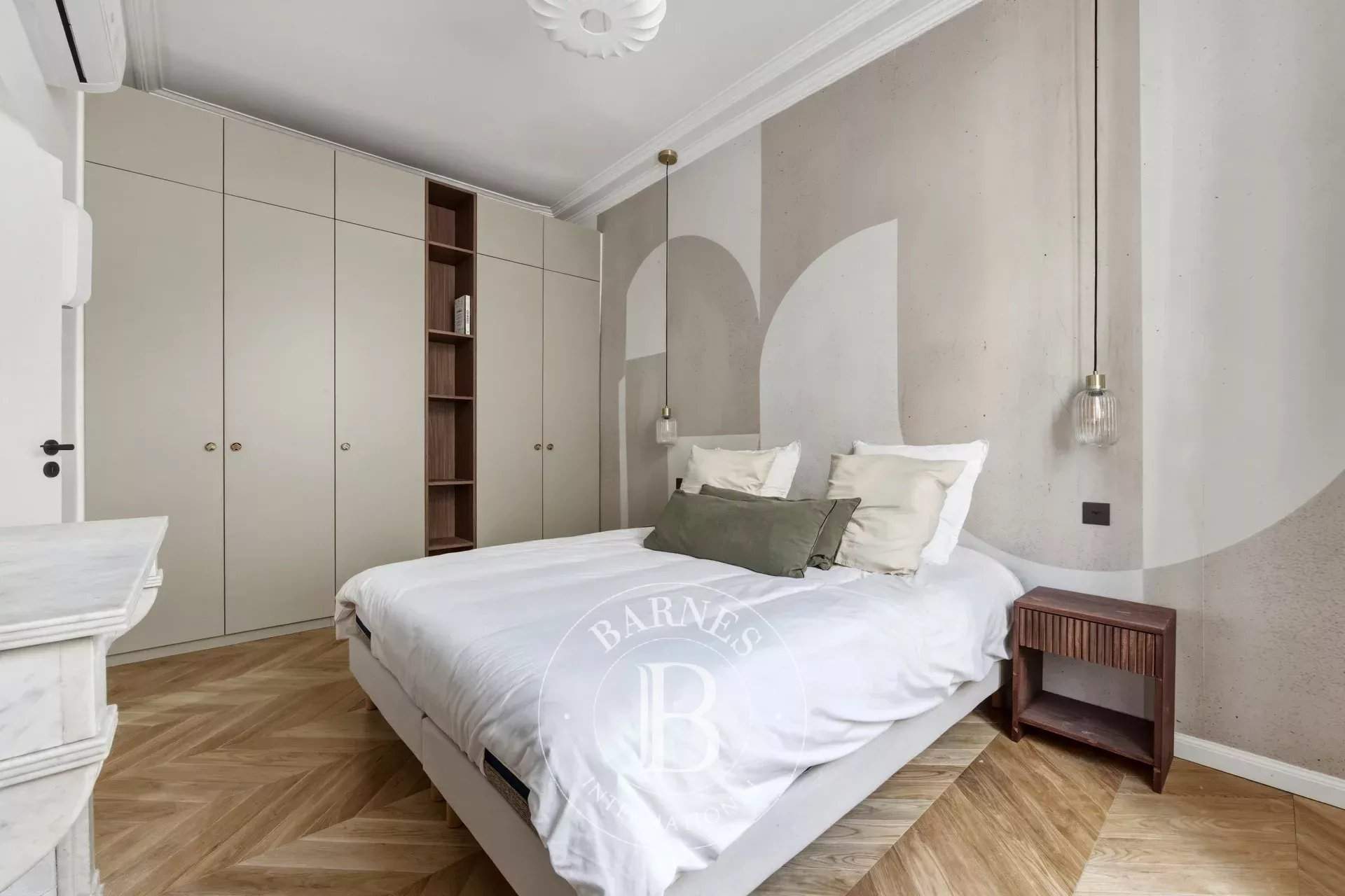 Paris  - Appartement 4 Pi&egrave;ces 2 Chambres - picture 8