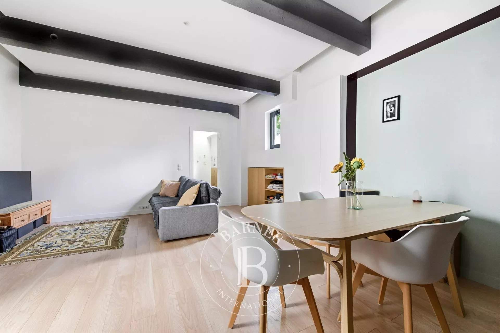 Paris  - Appartement 2 Pi&egrave;ces, 1 Chambre - picture 2