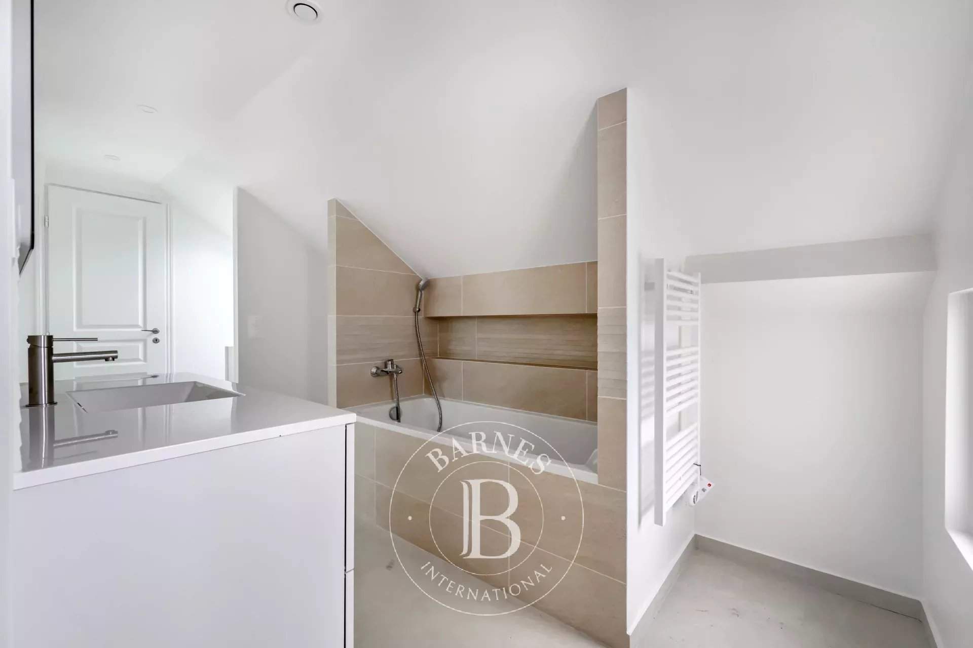 Paris  - Apartment 2 Bedrooms - picture 12