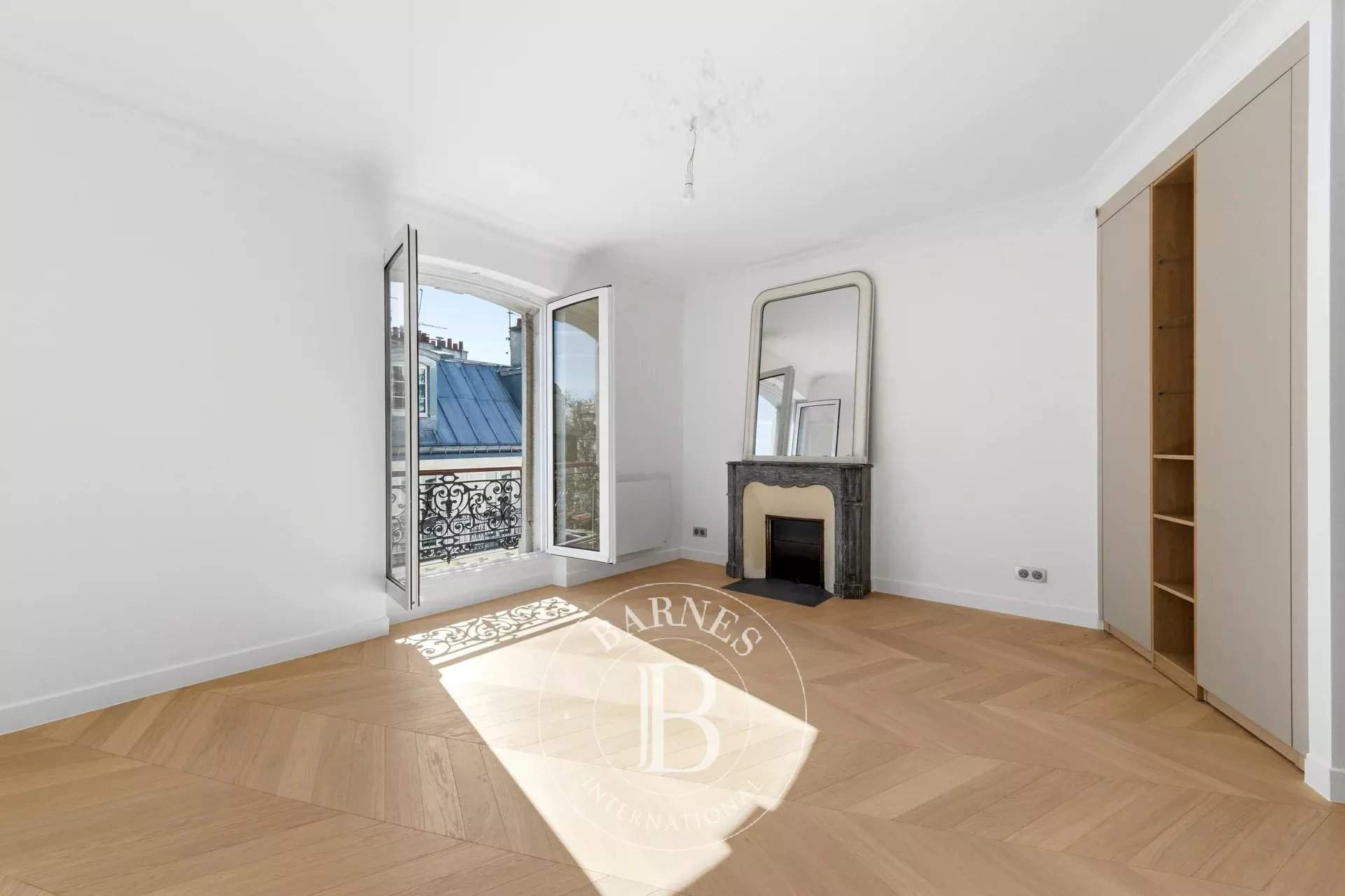 Paris  - Appartement 7 Pi&egrave;ces 4 Chambres - picture 12