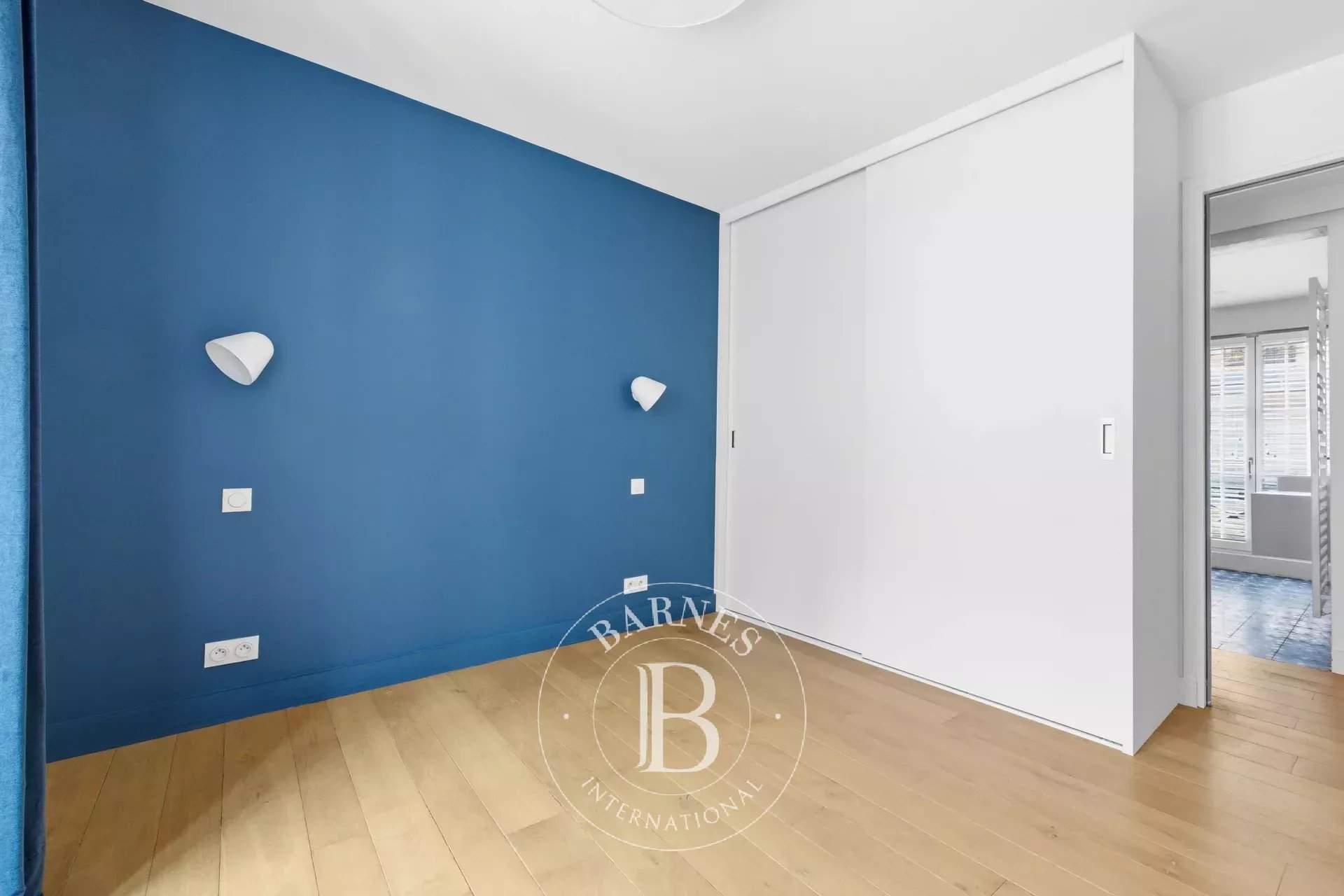 Paris  - Apartment 2 Bedrooms - picture 9