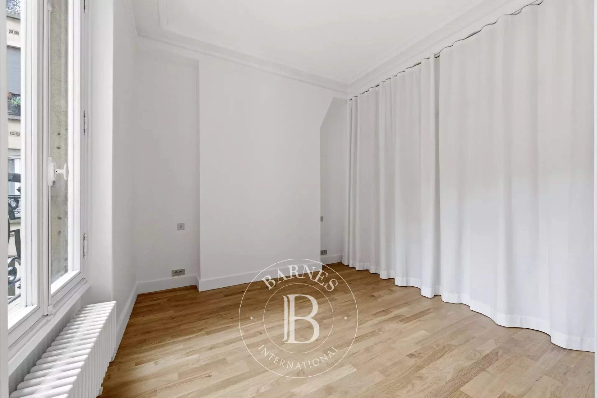 Paris  - Appartement 2 Pi&egrave;ces, 1 Chambre - picture 5