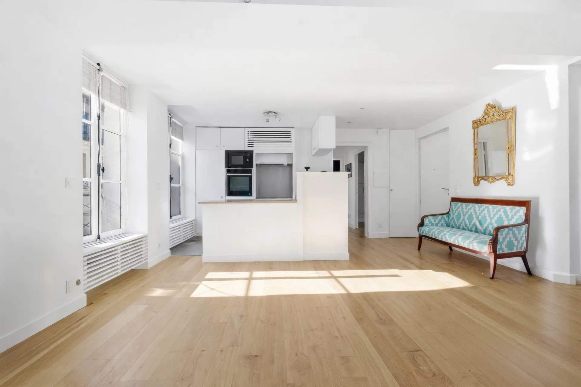 Paris  - Appartement 3 Pi&egrave;ces 2 Chambres - picture 2