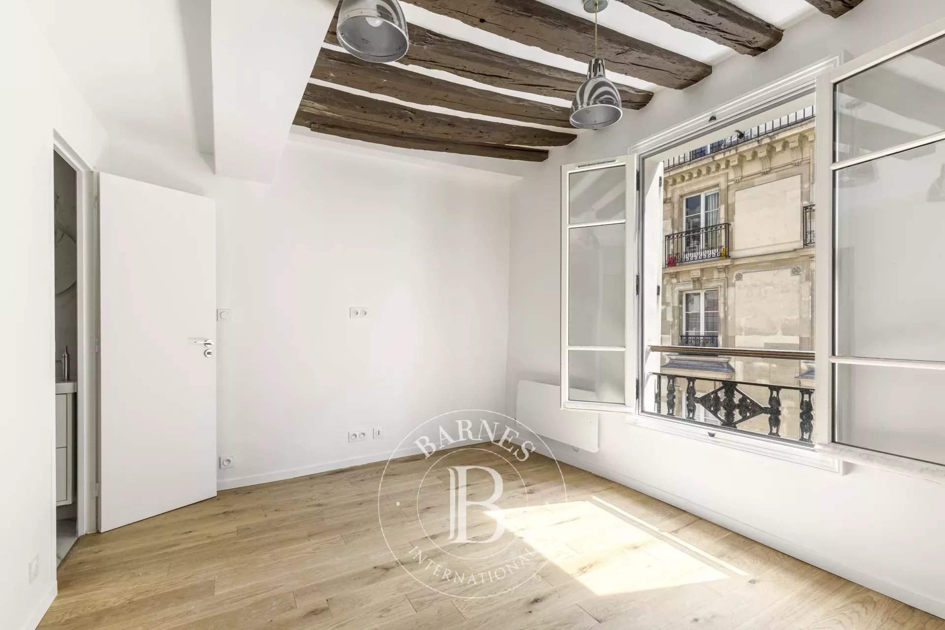 Paris  - Apartment  - picture 1