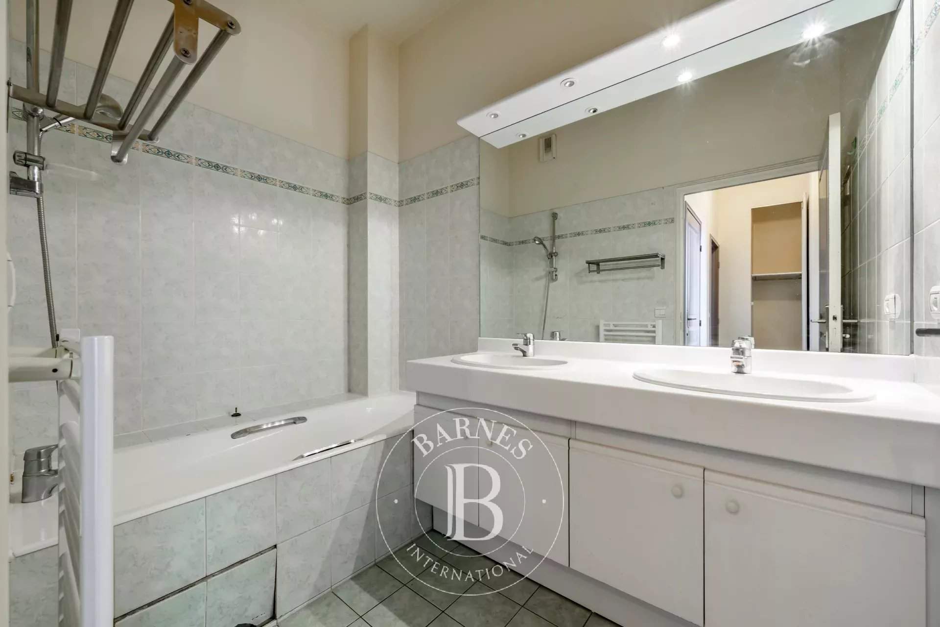 Paris  - Appartement 3 Pièces 2 Chambres - picture 12