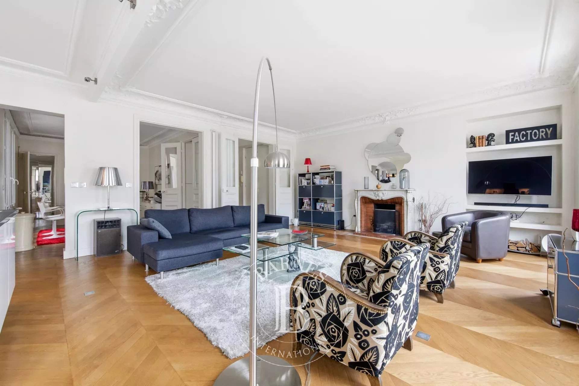 Paris  - Apartment 2 Bedrooms - picture 2