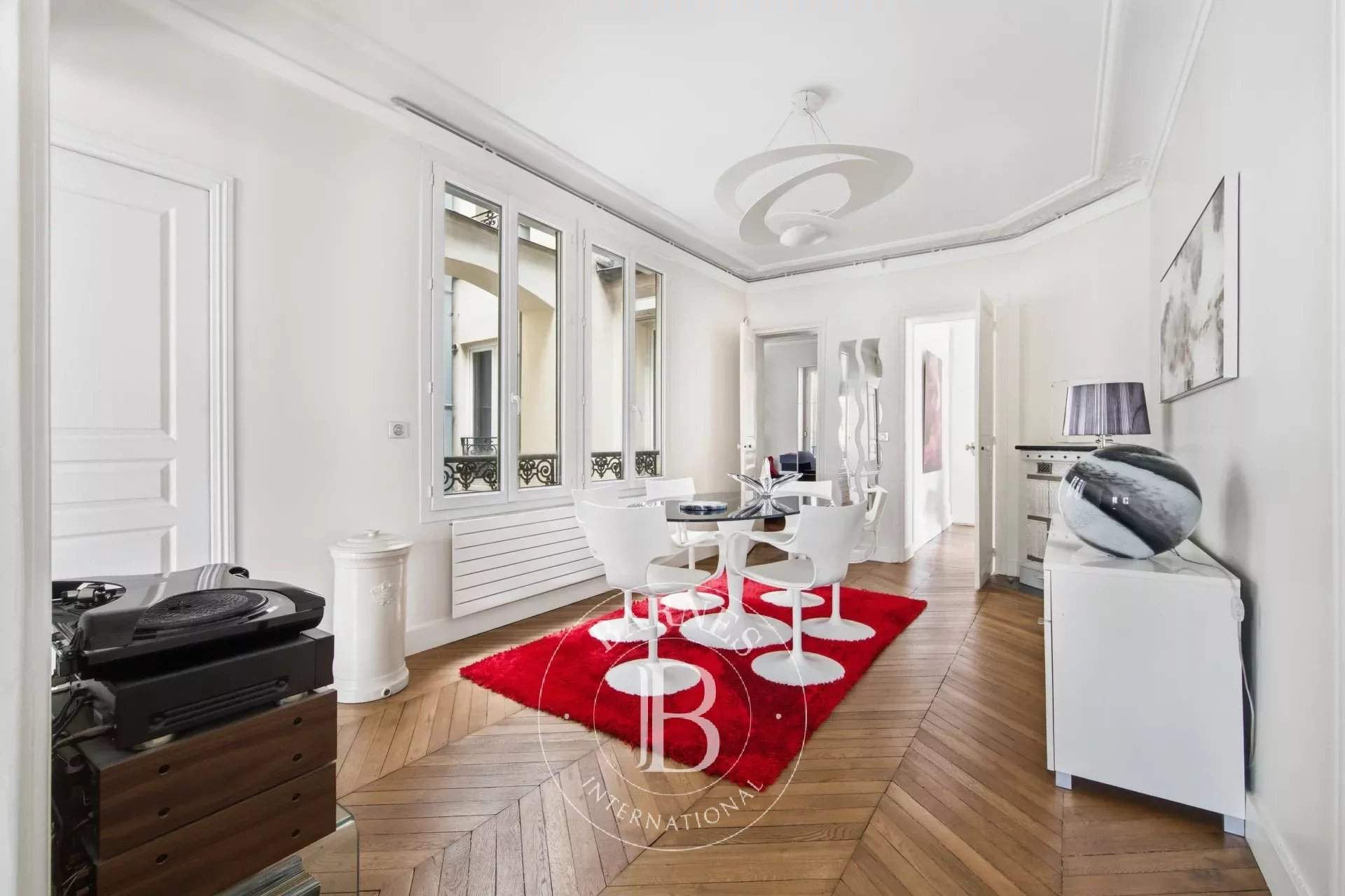 Paris  - Apartment 2 Bedrooms - picture 13