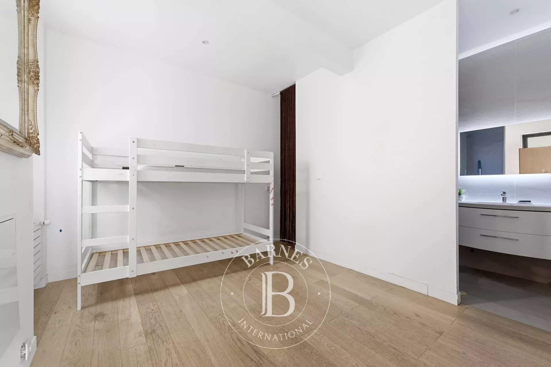 Paris  - Appartement 3 Pi&egrave;ces 2 Chambres - picture 10