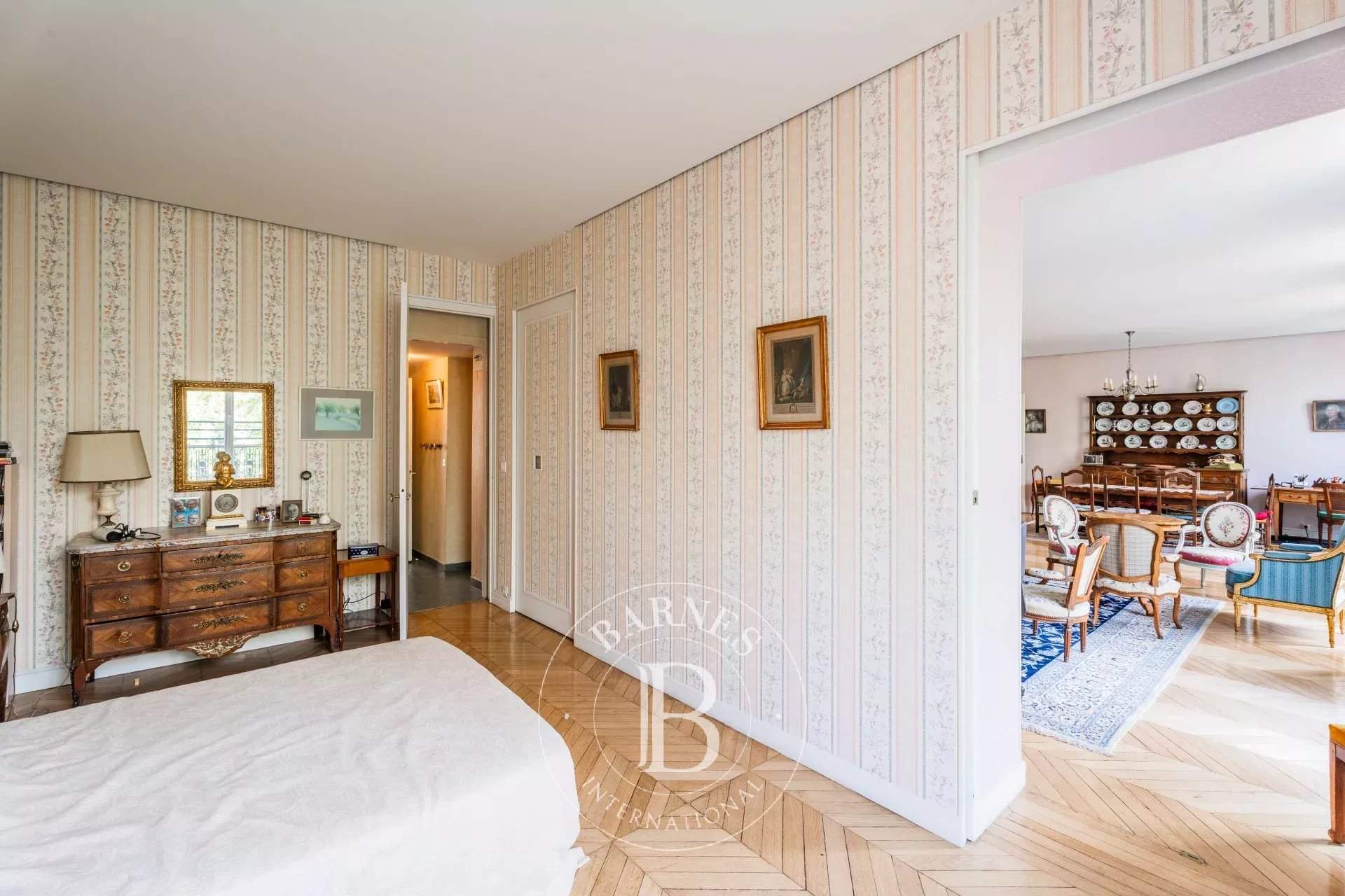Paris  - Appartement 6 Pièces 4 Chambres - picture 8