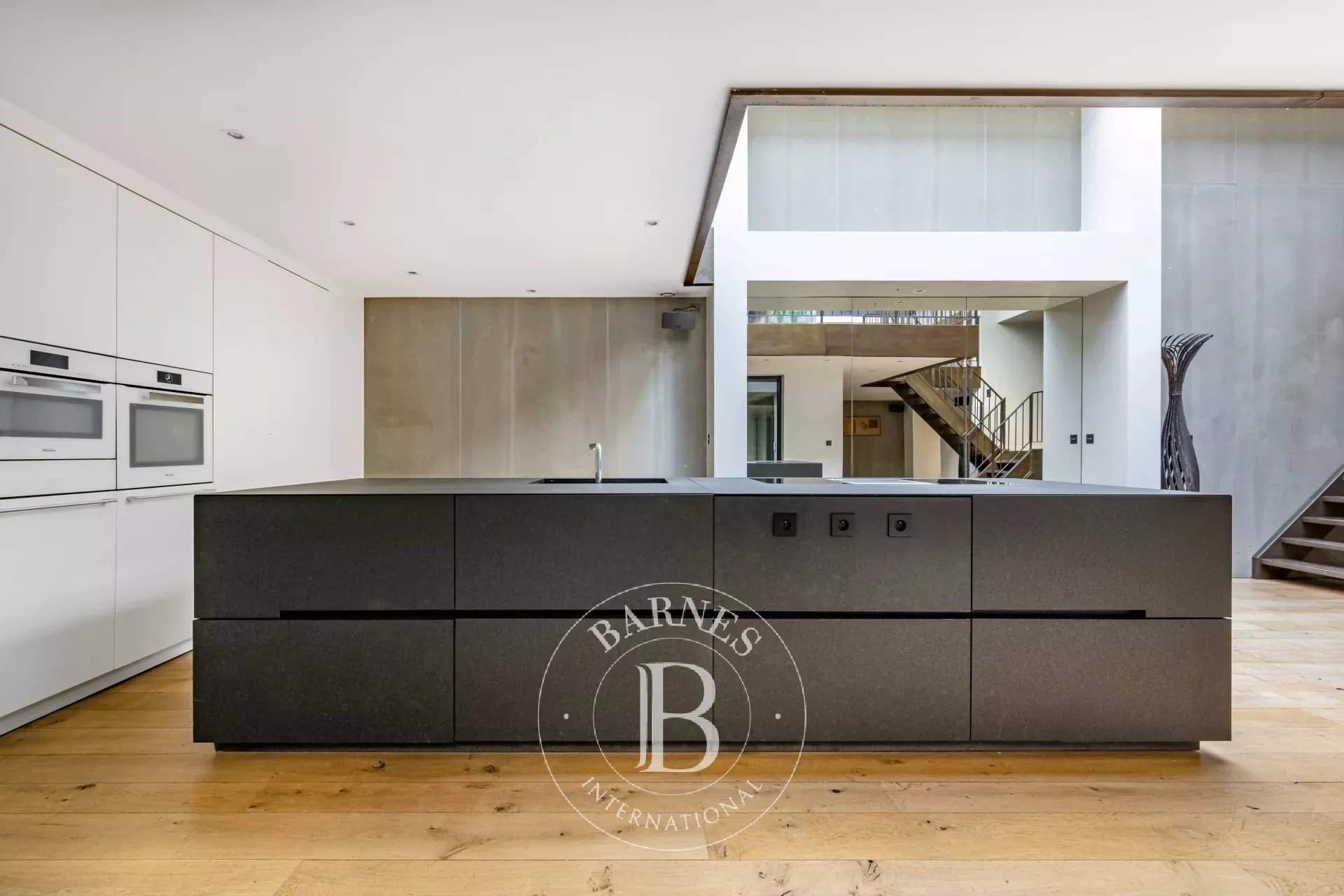 Paris  - Apartment 3 Bedrooms - picture 10