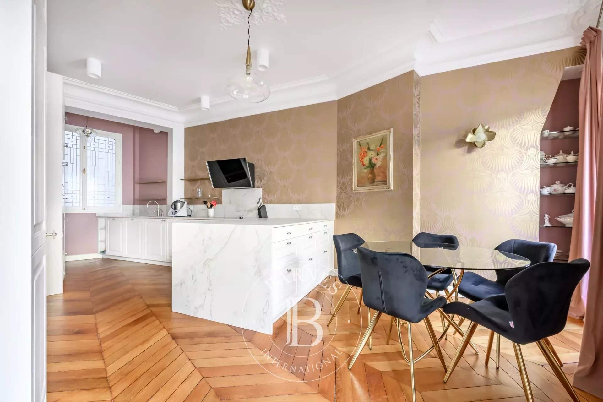 Paris  - Apartment 5 Bedrooms - picture 8