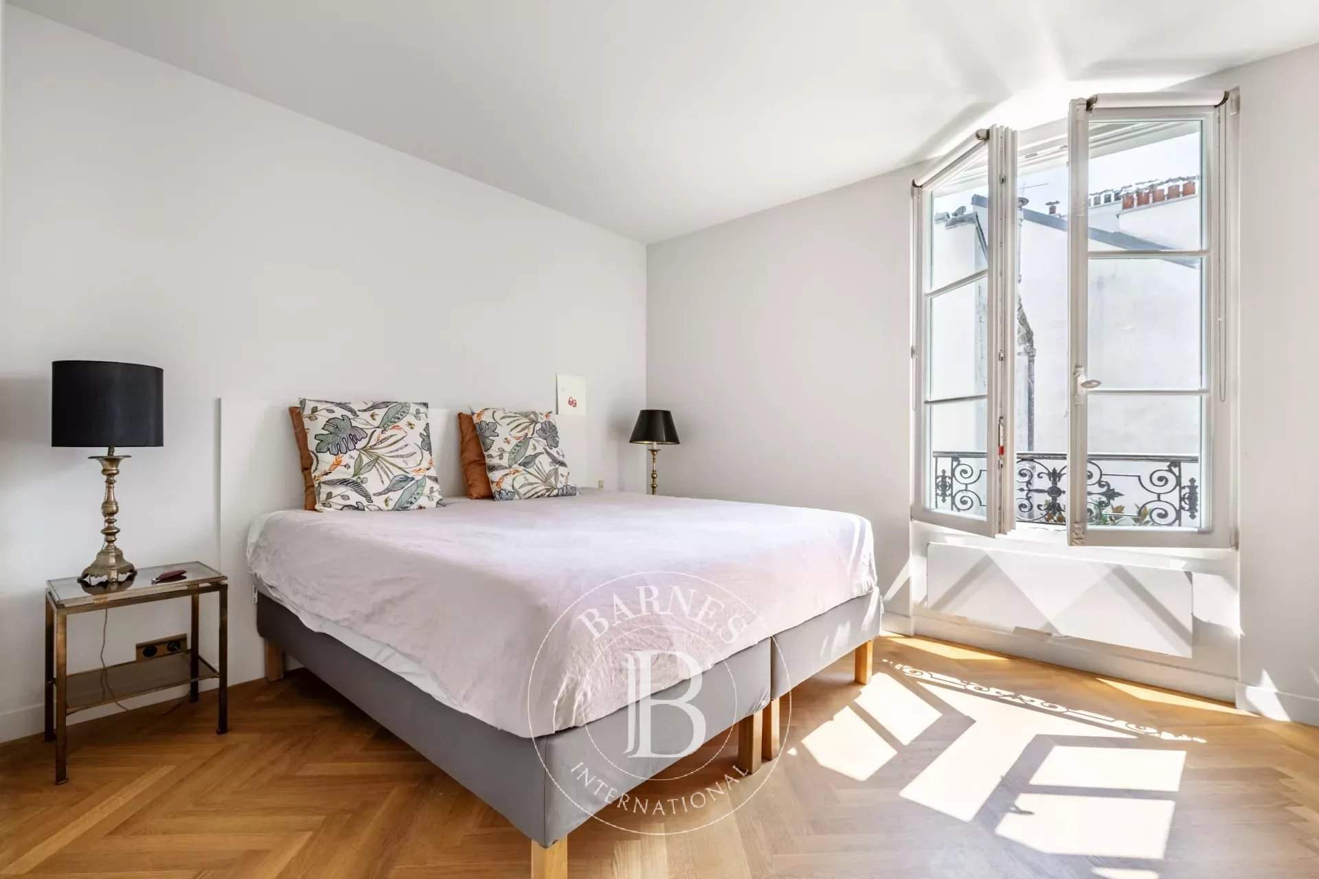 Paris  - Apartment 2 Bedrooms - picture 16