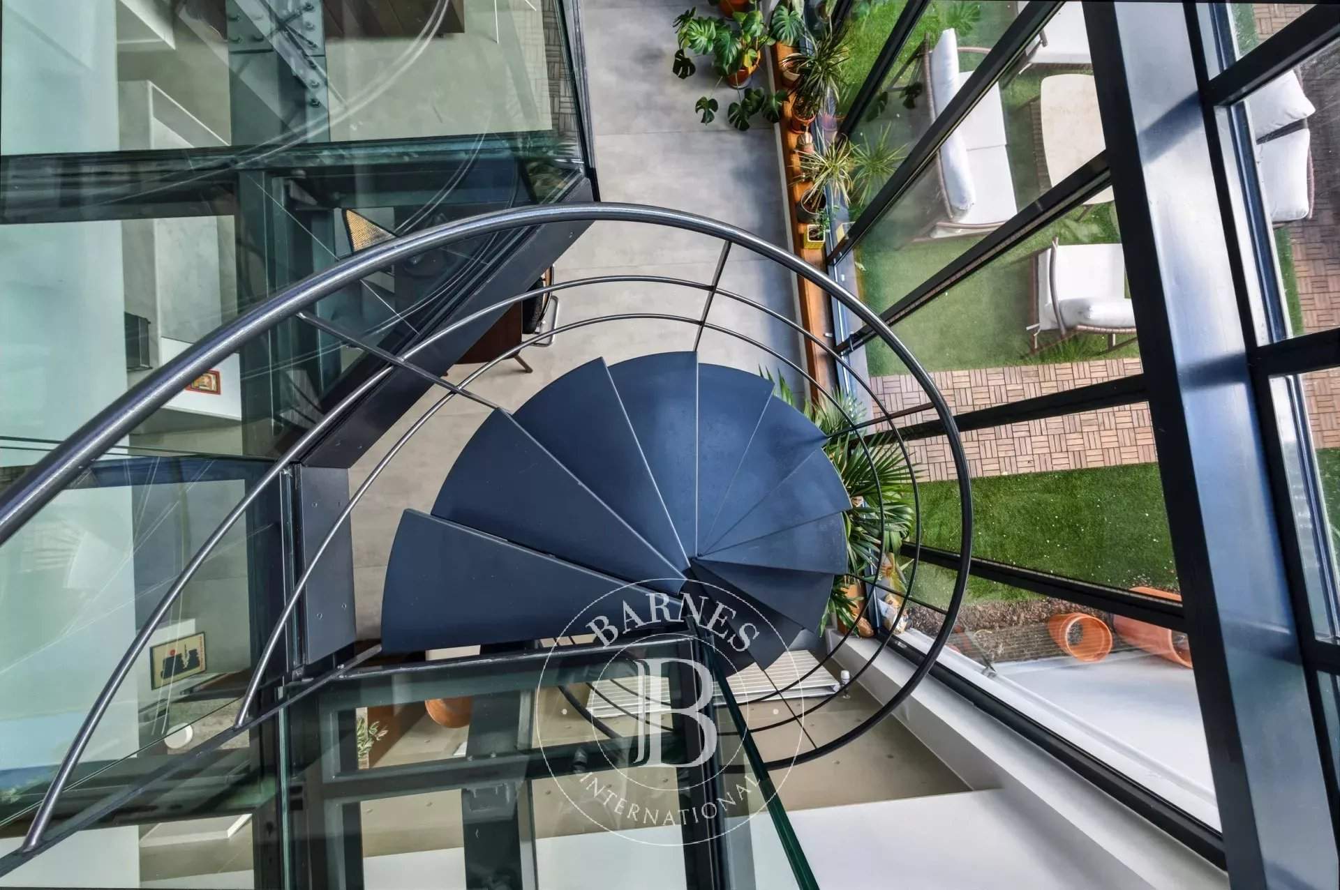 Paris  - Appartement 6 Pi&egrave;ces 3 Chambres - picture 9