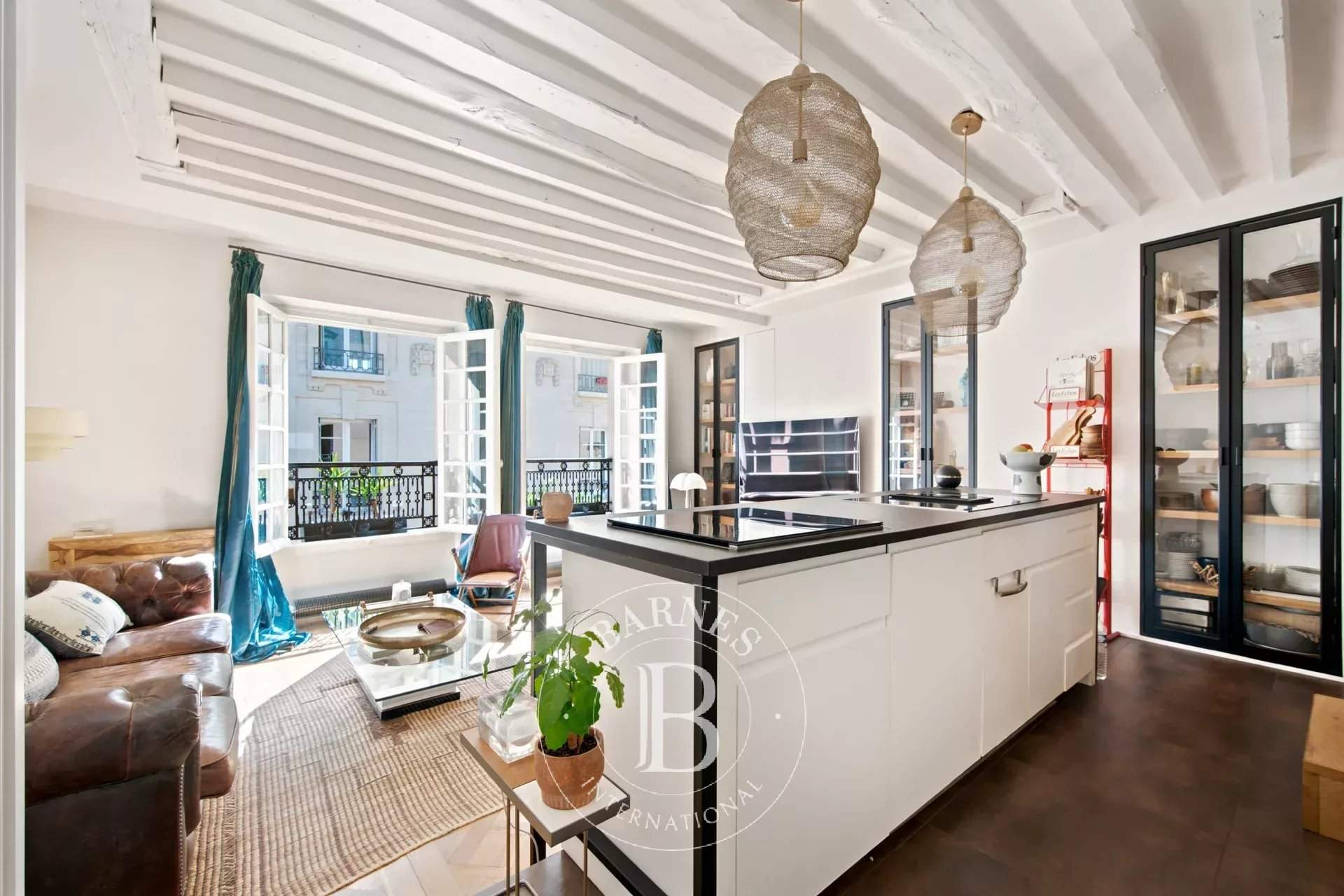 Paris  - Appartement 2 Pi&egrave;ces, 1 Chambre - picture 2