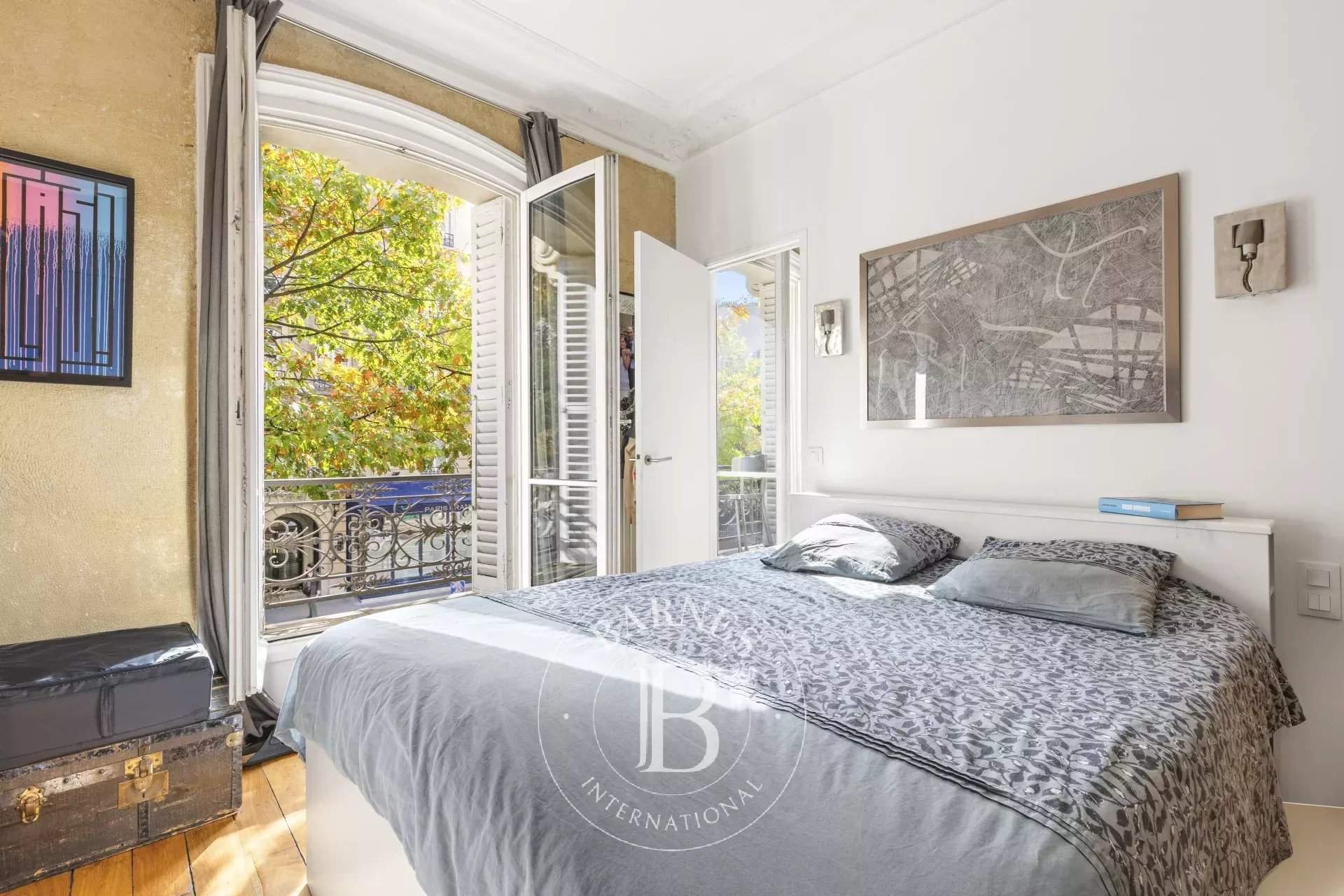 Paris  - Apartment 3 Bedrooms - picture 8