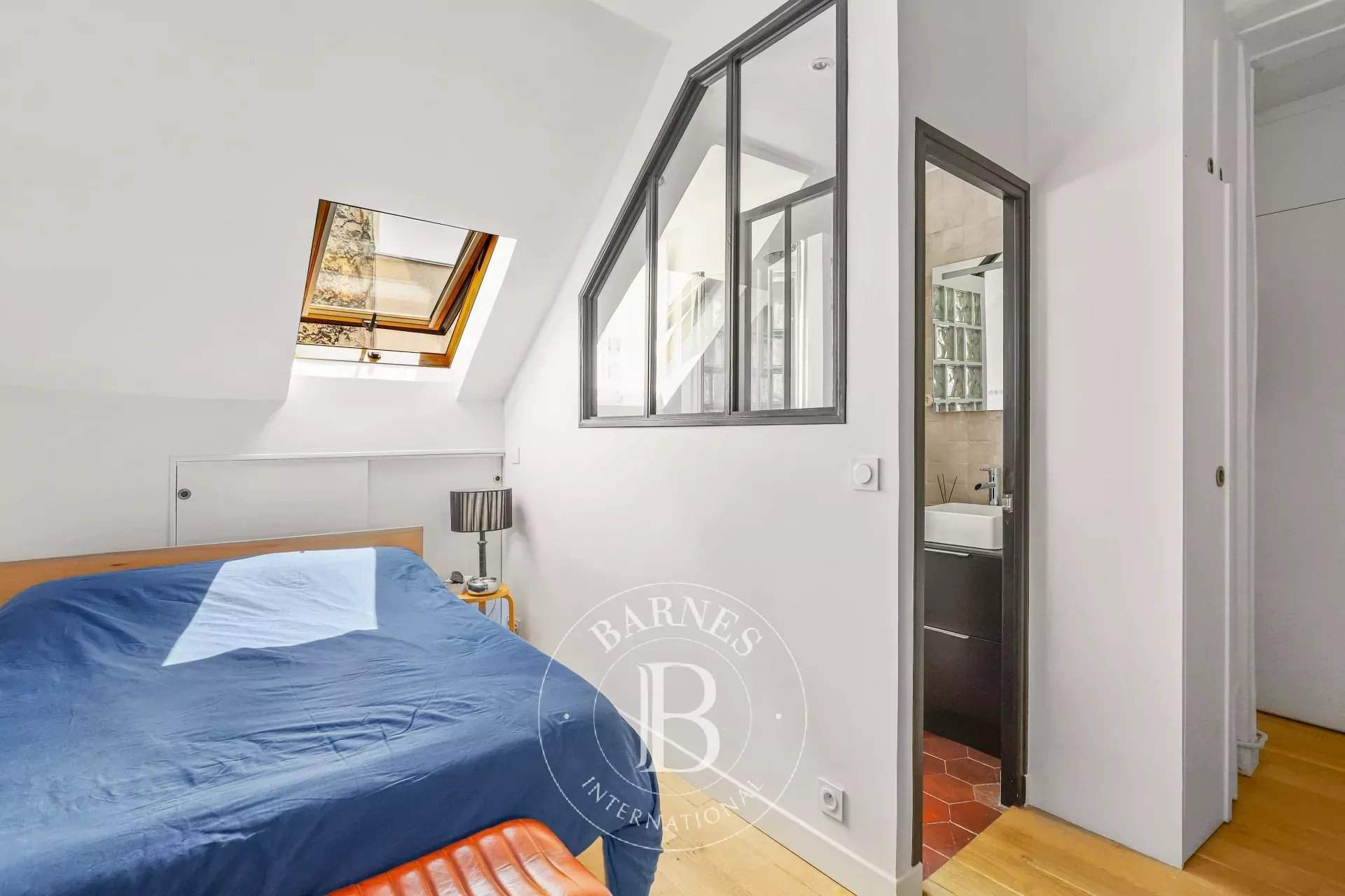 Paris  - Apartment 3 Bedrooms - picture 12