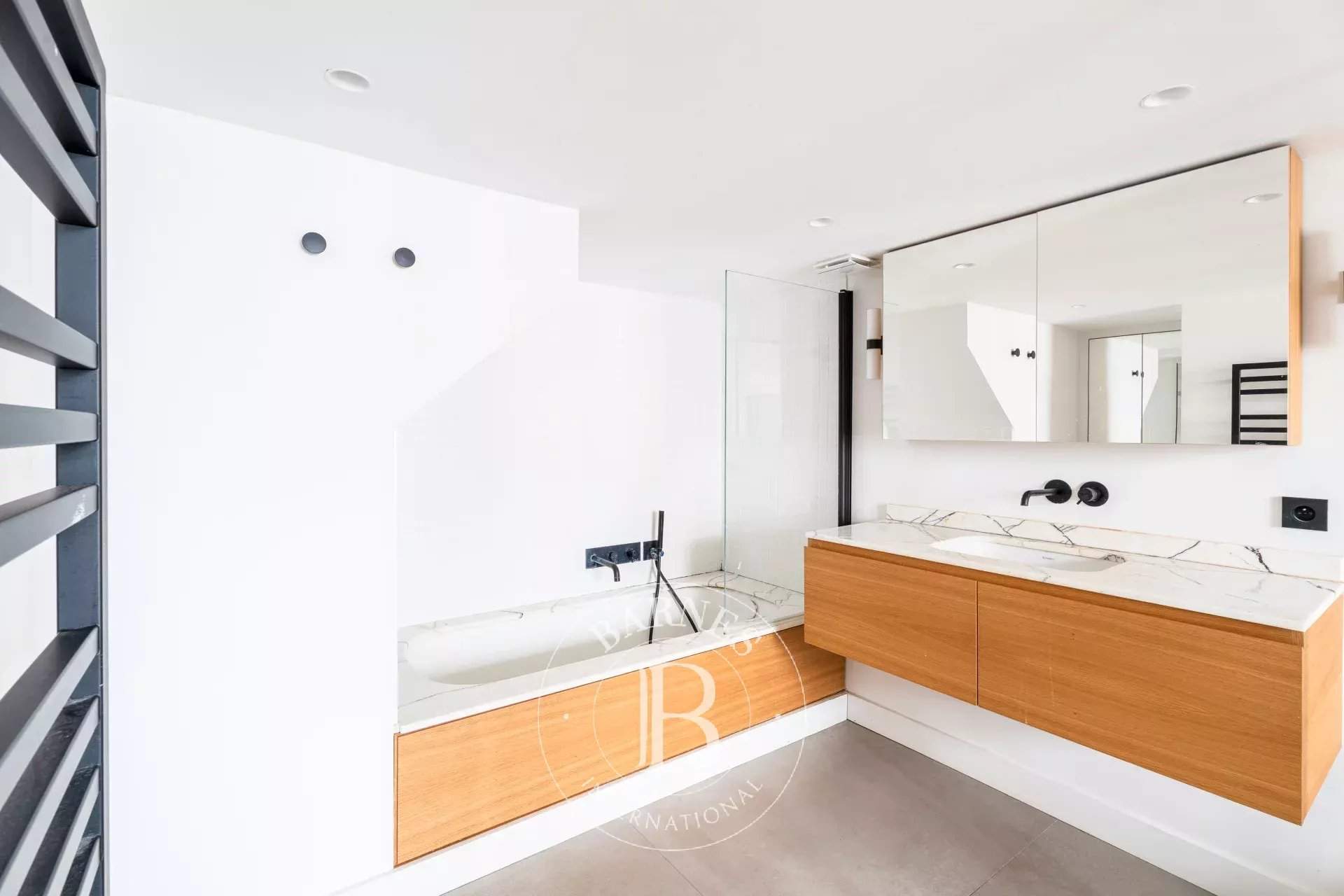 Paris  - Apartment 2 Bedrooms - picture 17