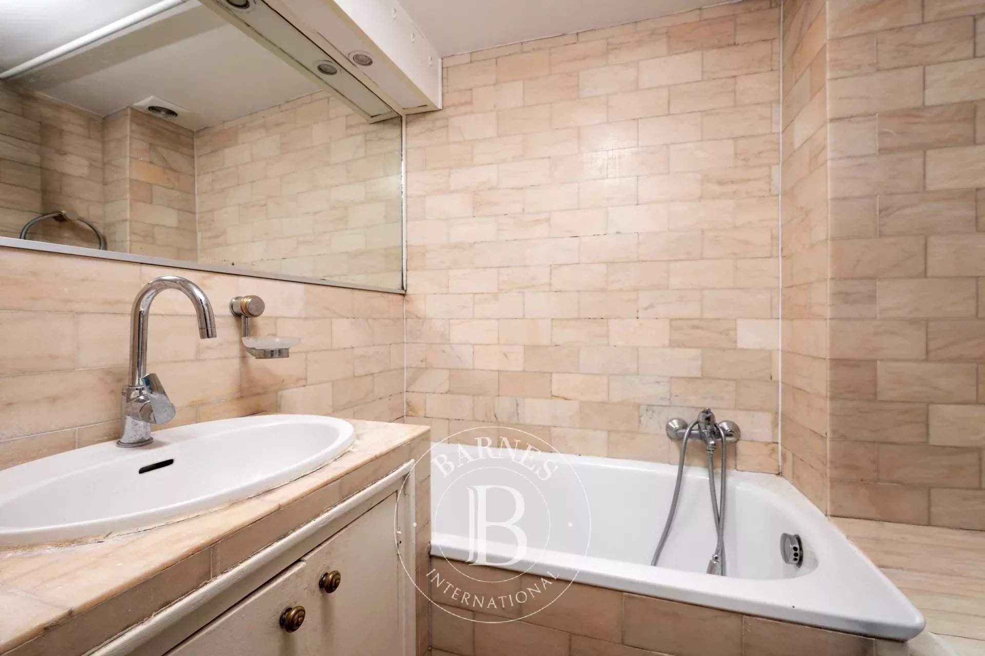 Paris  - Apartment 1 Bedroom - picture 7