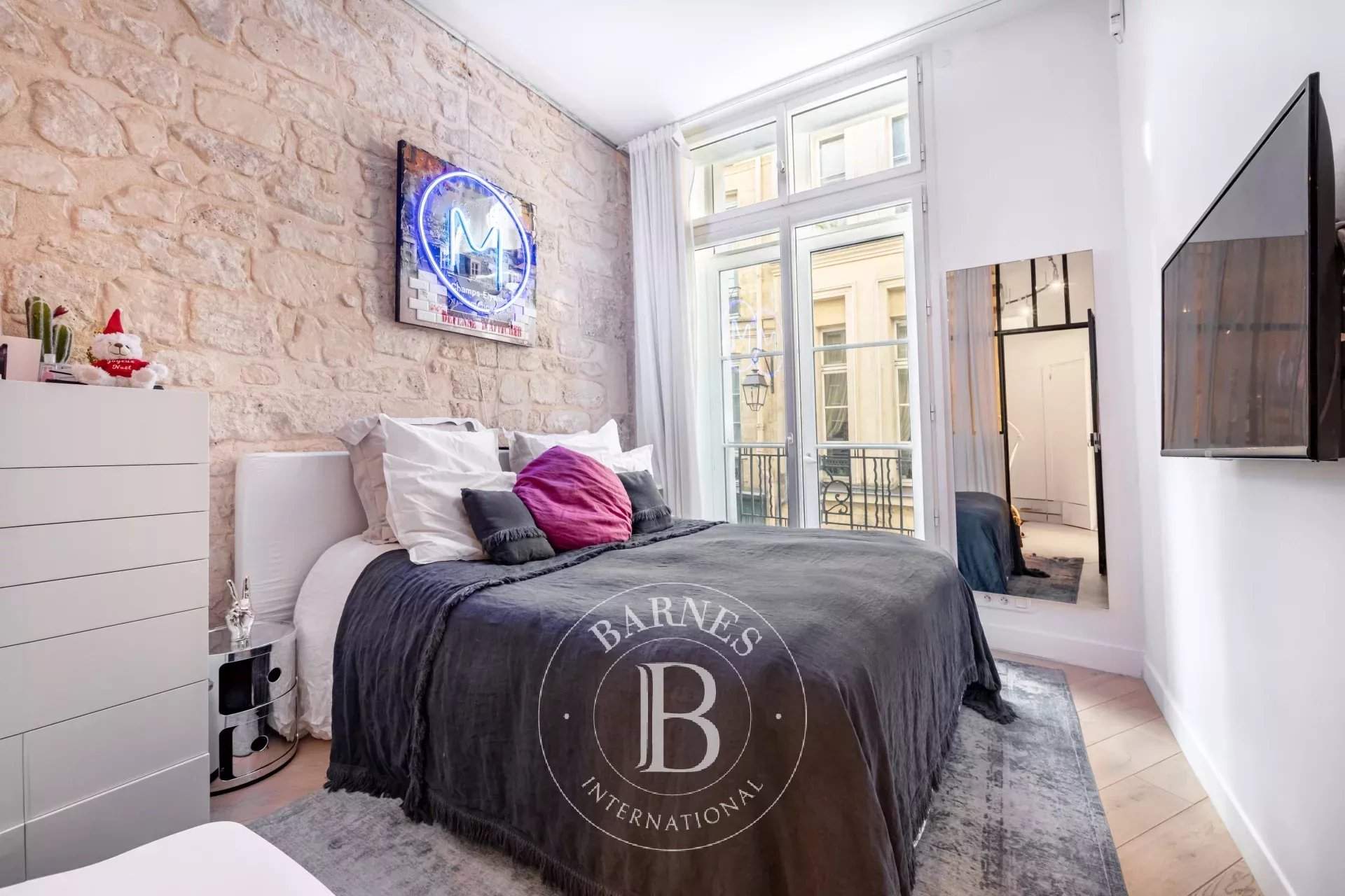 Paris  - Apartment 2 Bedrooms - picture 9