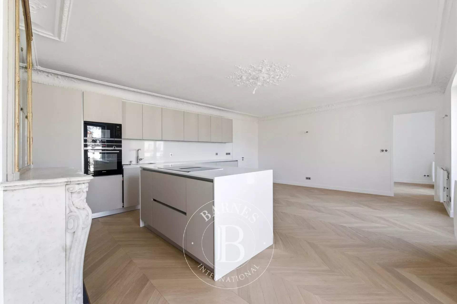 Paris  - Appartement 7 Pi&egrave;ces 4 Chambres - picture 7