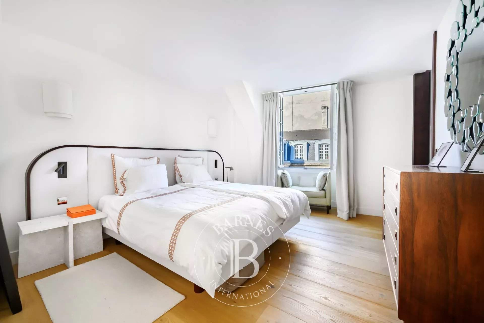 Paris  - Apartment 3 Bedrooms - picture 12