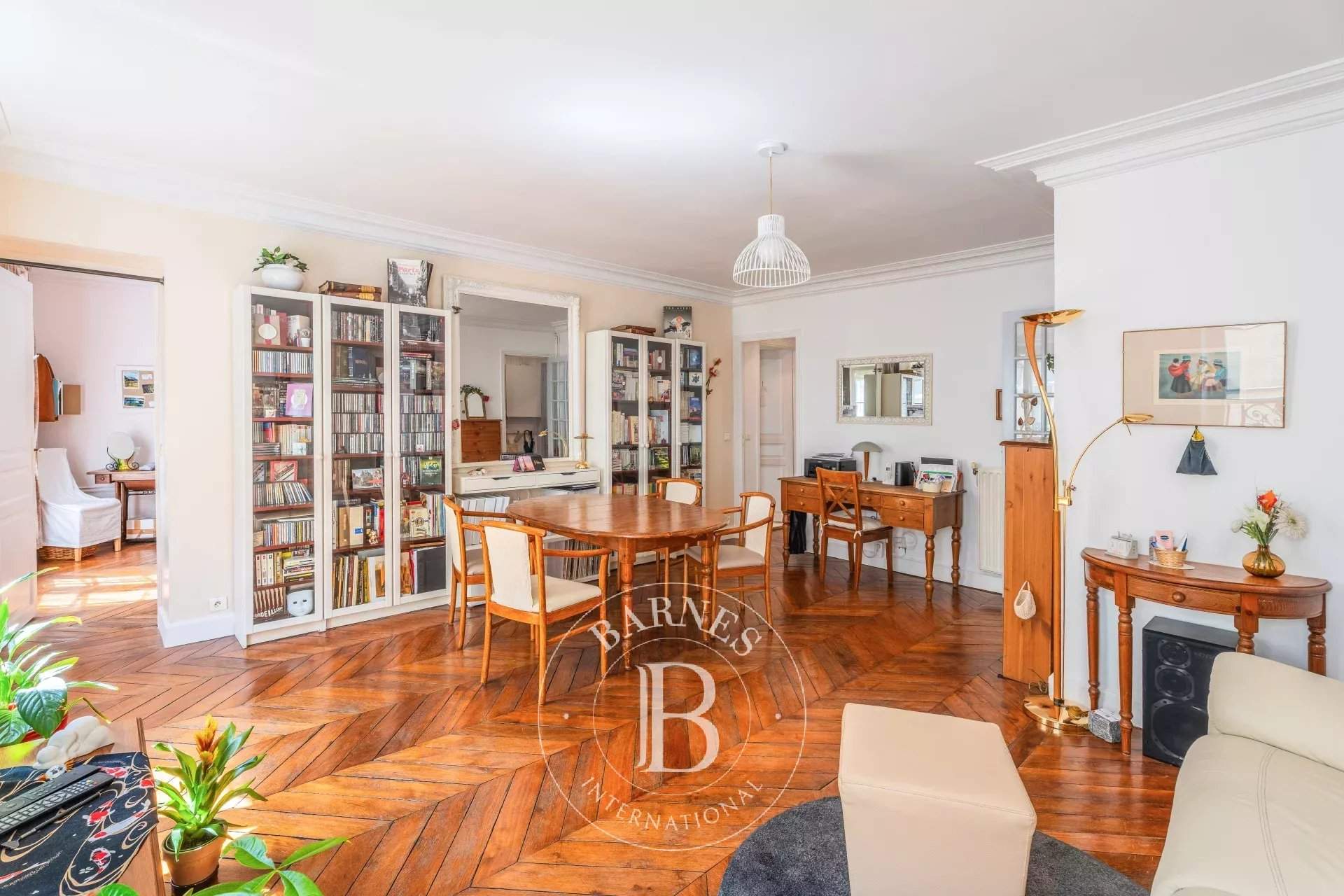 Paris  - Apartment 3 Bedrooms - picture 1