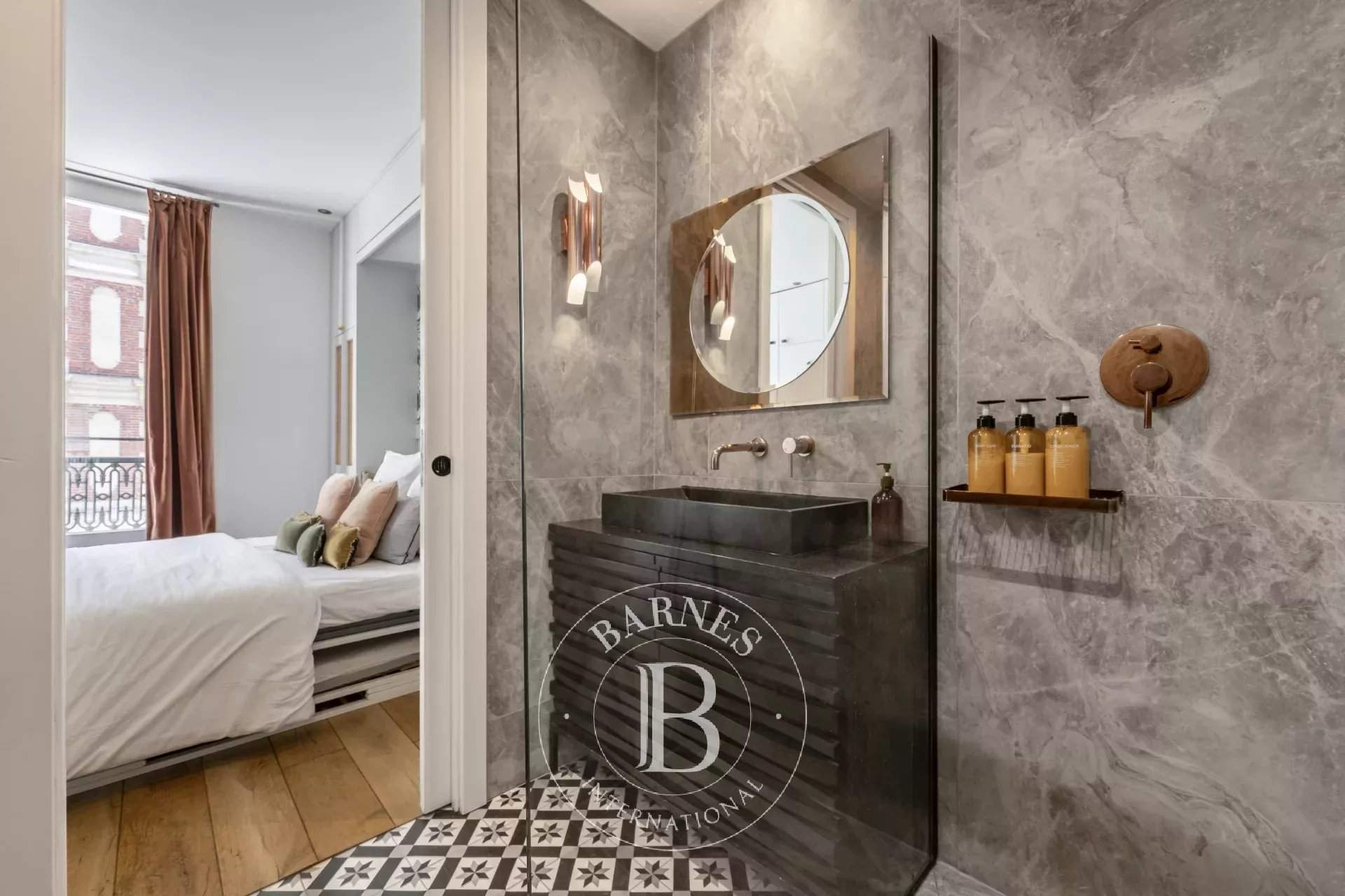 Paris  - Apartment 2 Bedrooms - picture 12