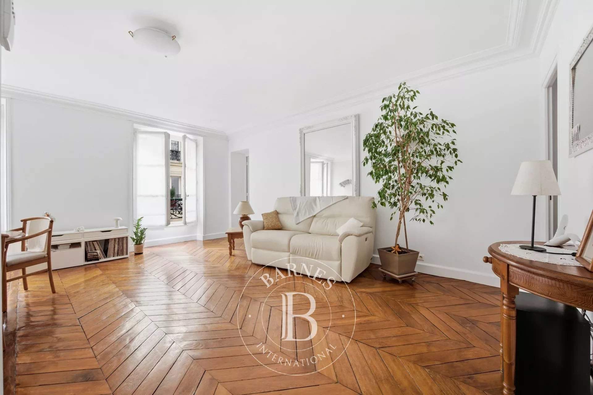 Paris  - Appartement 4 Pi&egrave;ces 3 Chambres - picture 4